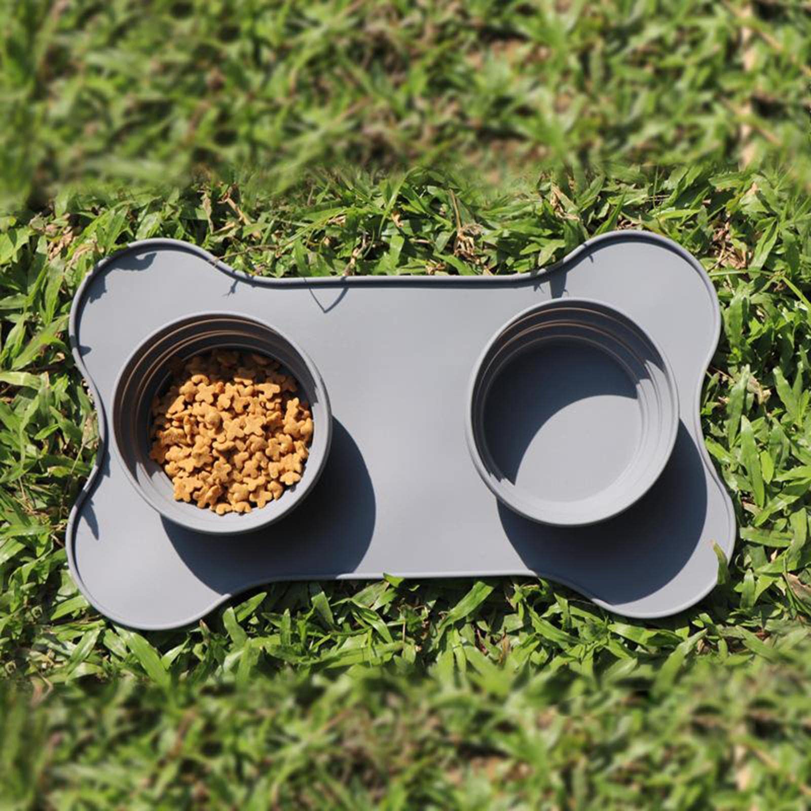 Portable Silicone Dog Bowl with Non-Slip Mat - Collapsible Travel Pet Food & Water Feeder for Dogs (Gray) - Perfect for Hiking, Camping & Road Trips