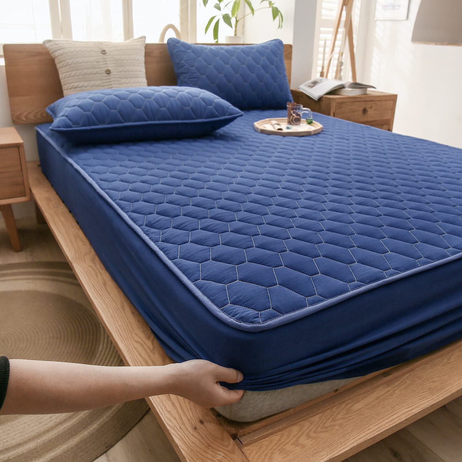 King Size Waterproof Mattress Pad Protector - Twin Quilted Soft Breathable Fitted Cover for Bed Wetting Protection, Noiseless Blue Bedding Sheet (150x200+30cm, 1pc) - Ideal for Kids, Elderly Care & Allergy Relief