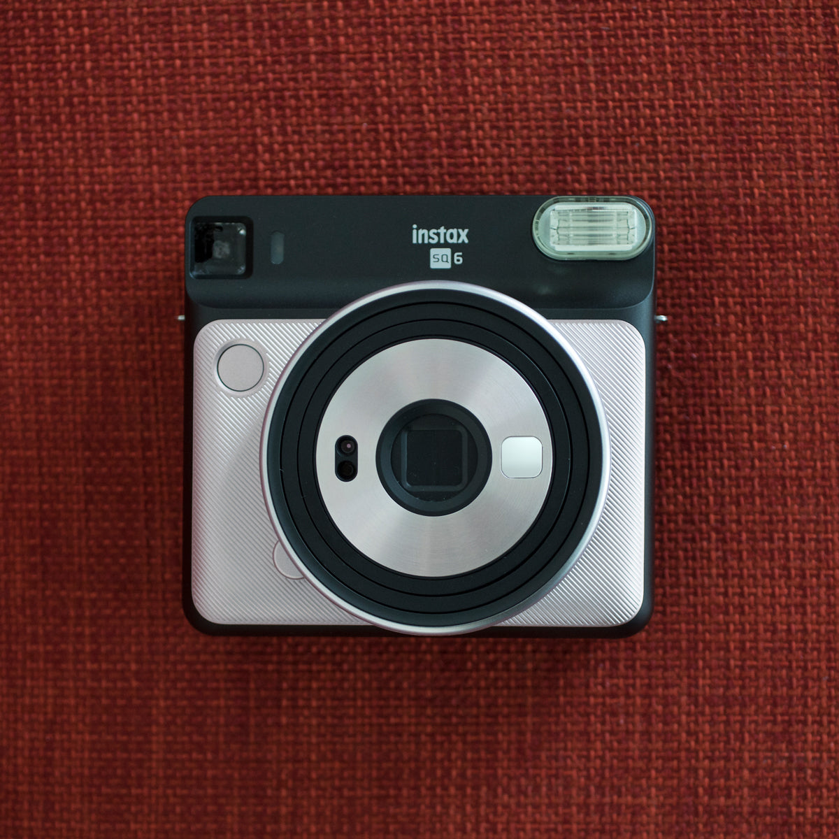 Fujifilm INSTAX Square SQ6 Instant Camera - Pearl White | Instant Film Photography for Travel, Parties & Memories | Perfect Gift for Photographers & Beginners