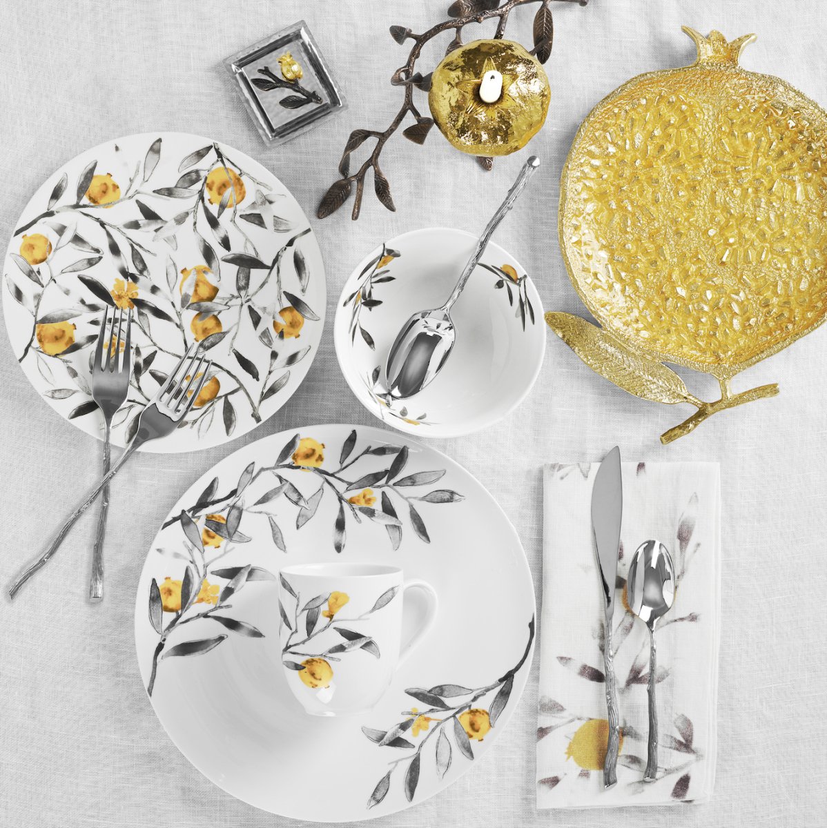 Premium Pomegranate Pattern Dinnerware Set - Elegant Porcelain Plates, Bowls & Mugs for Home Dining, Parties & Gifts - 16-Piece Service for 4