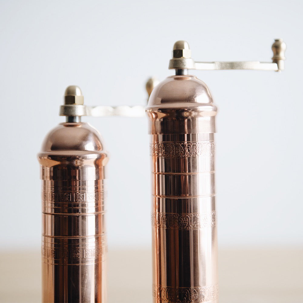 Premium Copper Salt and Pepper Grinder Set - Adjustable Ceramic Spice Mill for Gourmet Cooking, Kitchen & Dining Table Seasoning - Perfect for Home Chefs & Food Enthusiasts