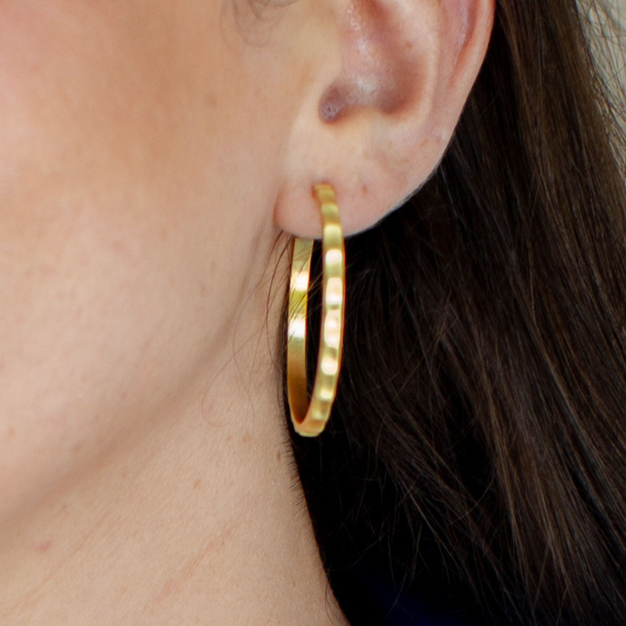 14K Gold Hoop Earrings for Women - Classic Dainty Huggie Hoops - Perfect for Everyday Wear, Parties & Gifts
