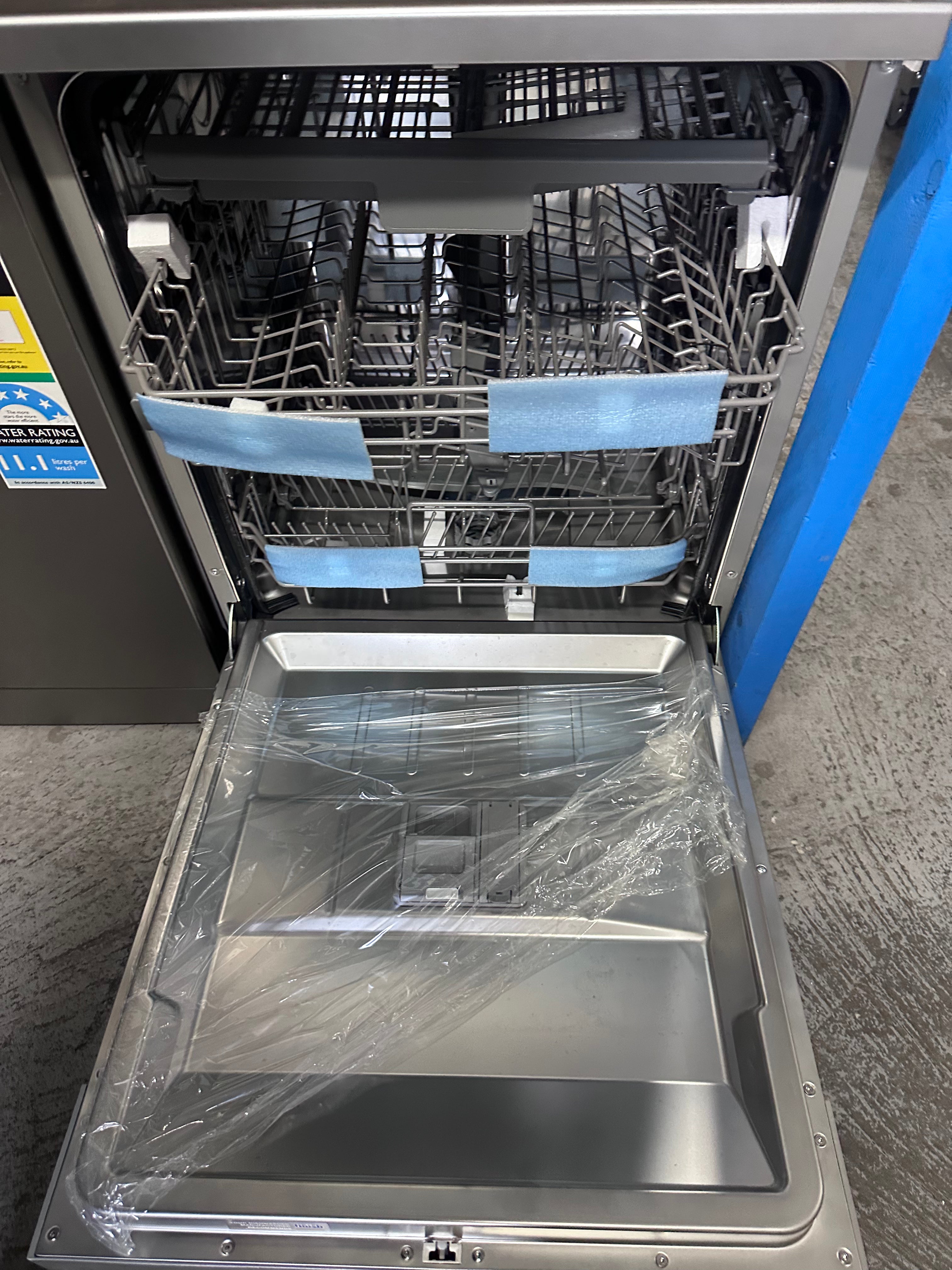 Hisense Stainless Steel Dishwasher - Energy Efficient, Quiet Operation (Factory Refurbished) - Perfect for Small Kitchens, Apartments & RV Living