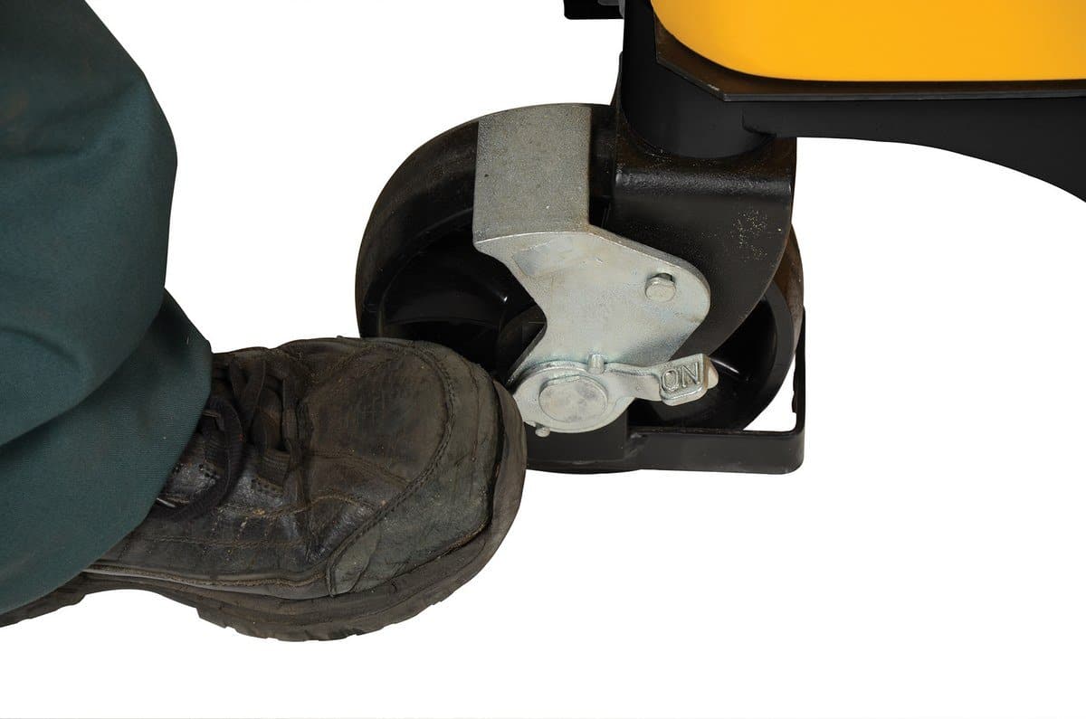 Portable Hand Pump & Electric Air Pump - Fast Inflation for Tires, Air Mattresses, Inflatables - Perfect for Camping, Travel, Emergency Use