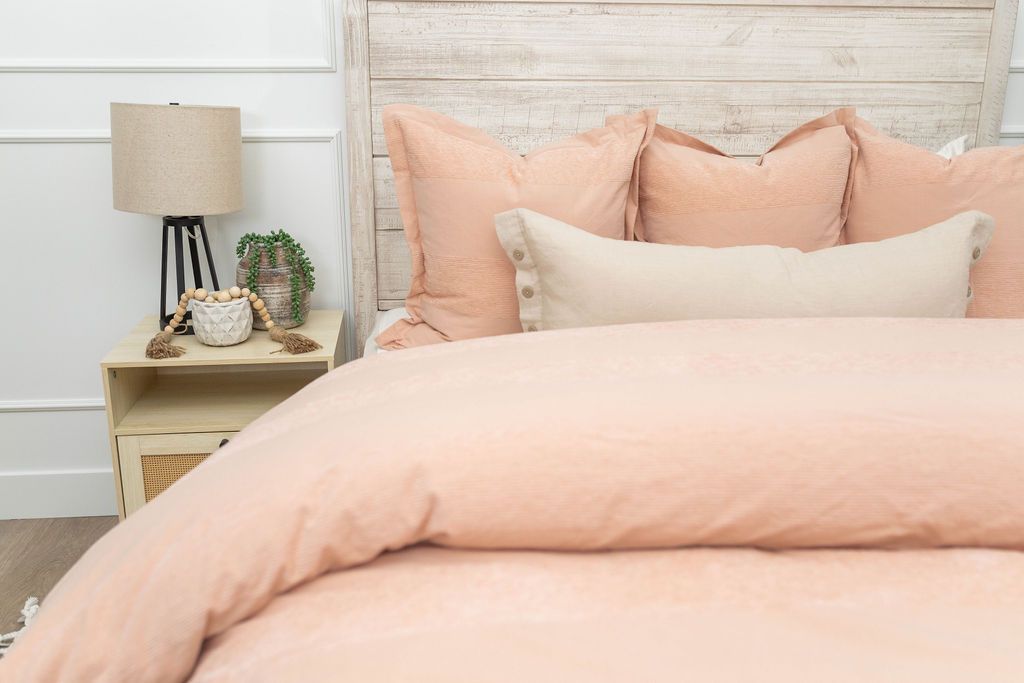 Gracie Soft & Breathable Duvet Cover Set - Queen Size, 3-Piece Luxury Bedding for Comfortable Sleep - Perfect for Master Bedroom, Guest Room & Hotel Use