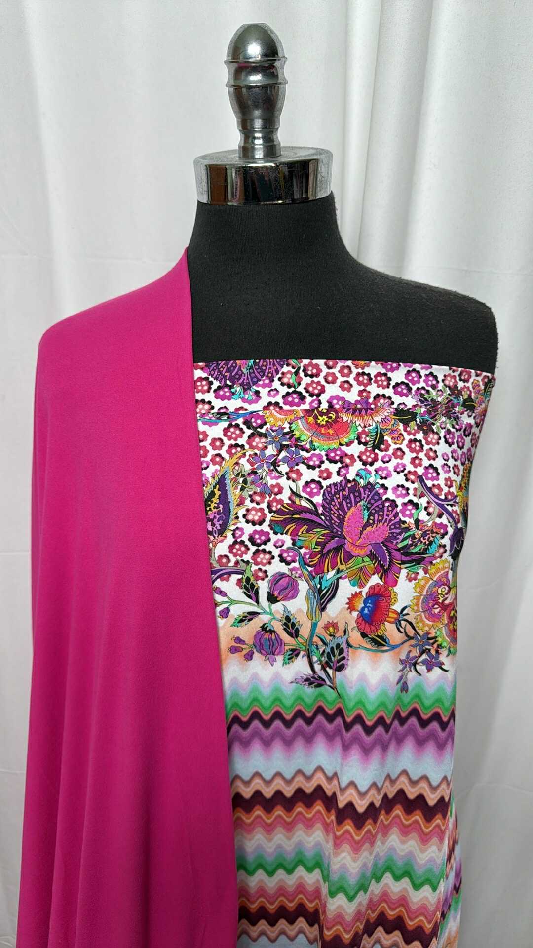 3 Yards Zig Zag Floral & 3 Yards Pink Double Brushed Polyester Fabric Bundle (A27472) - Perfect for DIY Sewing, Quilting, and Craft Projects