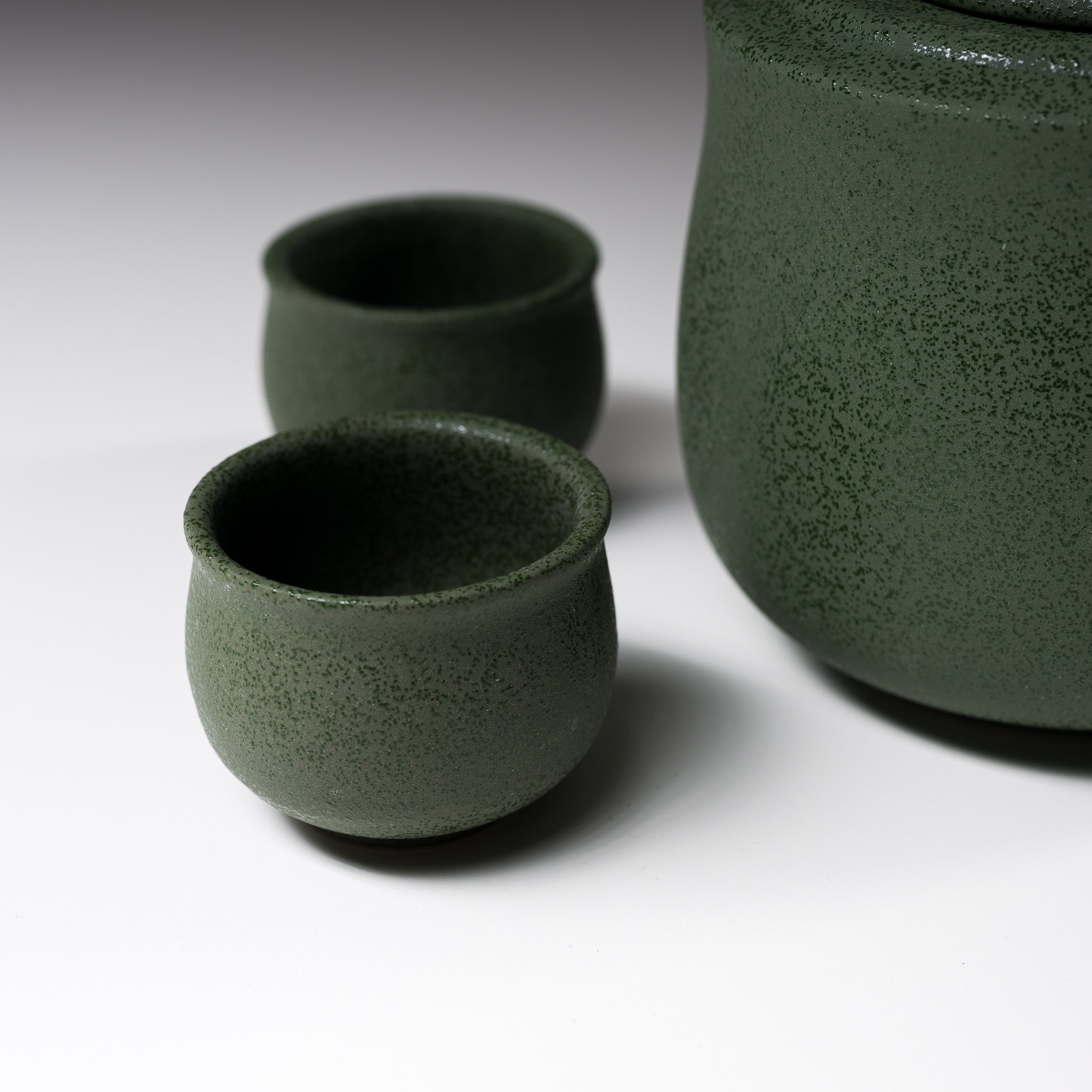 Premium Japanese Mino Ware Hot Sake Set - Traditional Matcha Green Ceramic Sake Cups & Flask for Authentic Japanese Dining Experience | Perfect for Home Entertaining, Sushi Nights & Cultural Gift Giving
