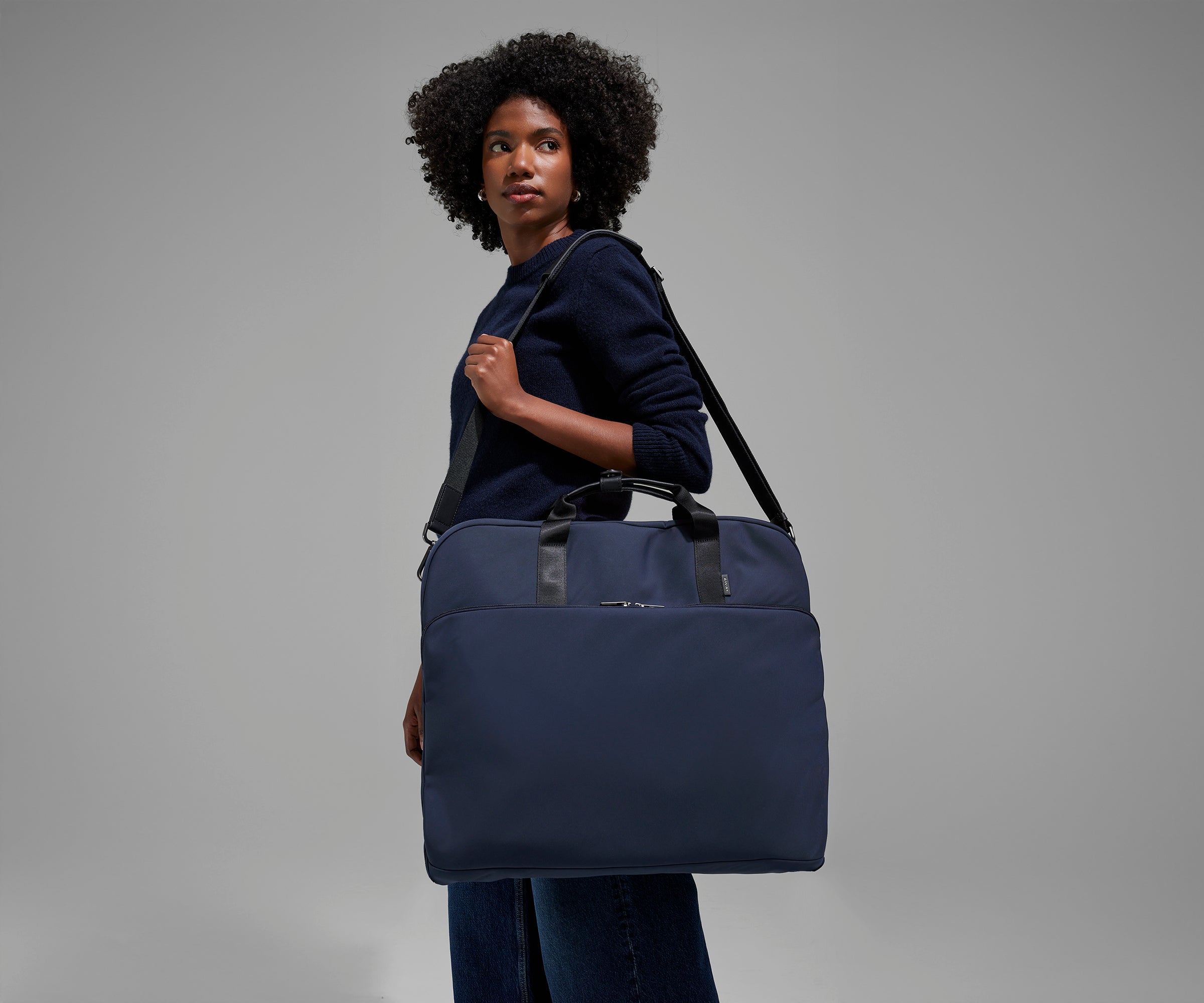 Premium Navy Blue Garment Bag for Travel & Storage - Wrinkle-Free Suit & Dress Organizer for Business Trips & Weddings