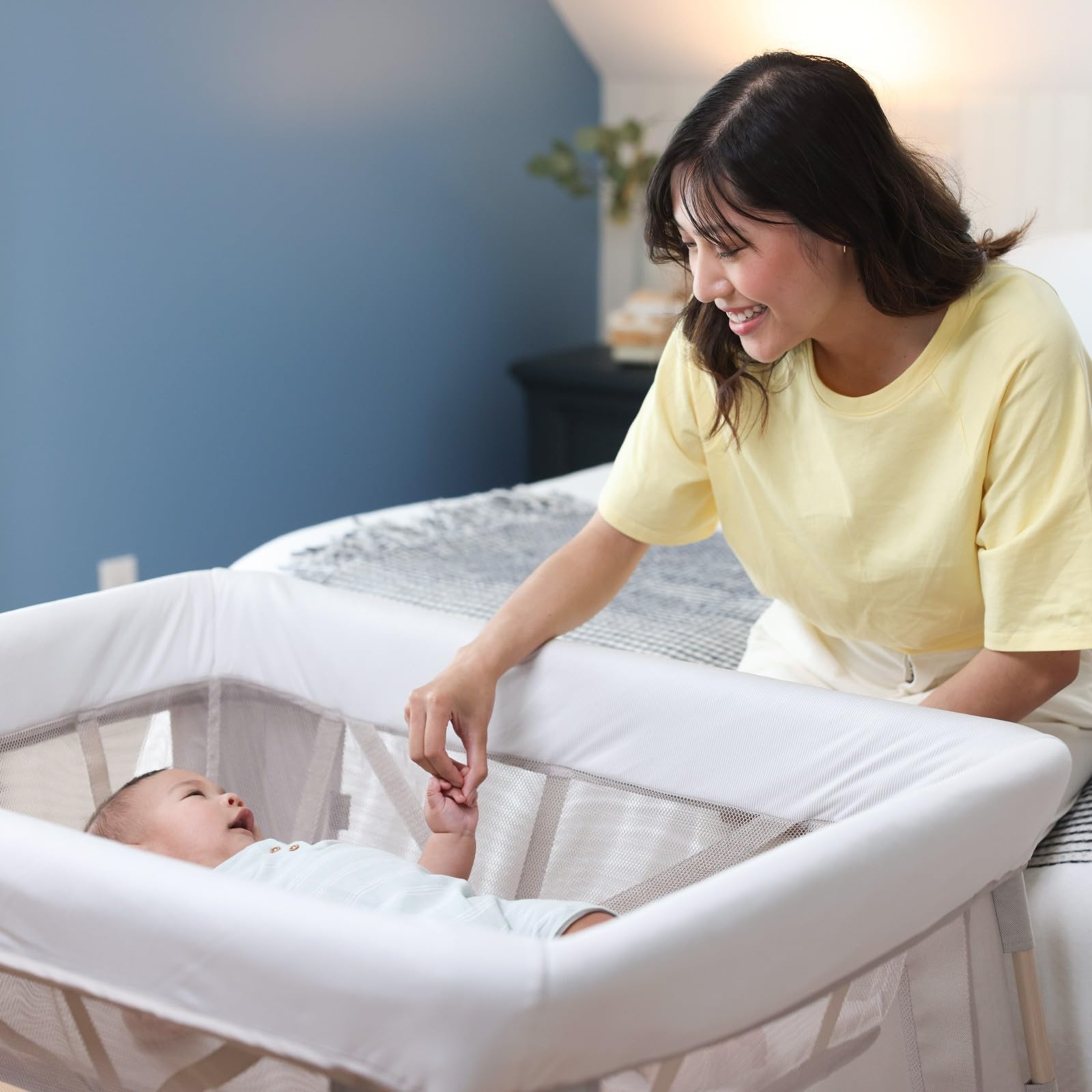 Maxi-Cosi Swift Baby Playpen with Mat - Portable Play Yard with Bassinet for Infants & Toddlers | Safe Indoor/Outdoor Play Space for Home, Travel & Daycare (Classic Slate)