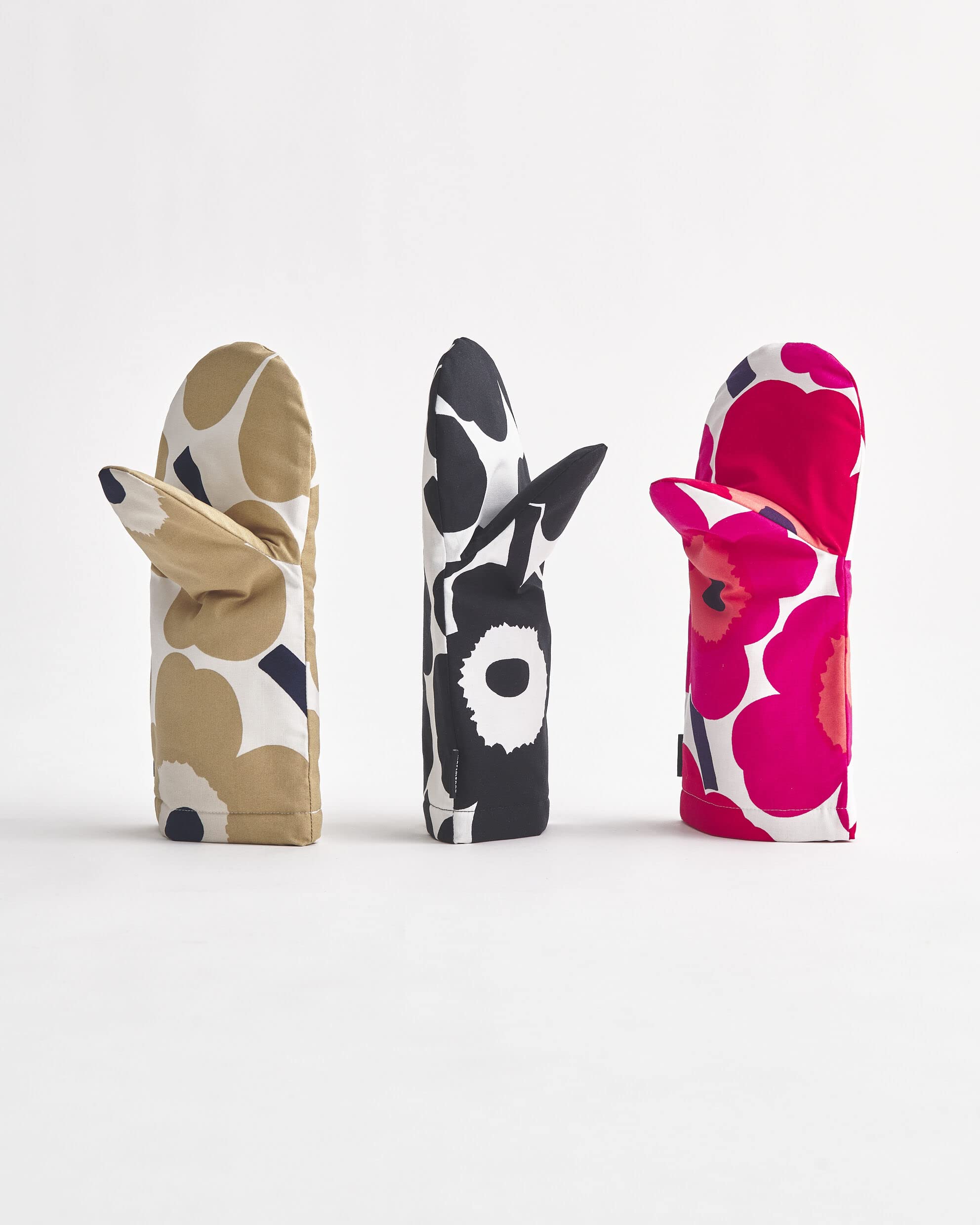 MARIMEKKO Pieni Unikko Oven Mitt with Hanging Loop - Floral Heat Resistant Kitchen Glove (12x6 inches) for Baking, Cooking & Home Decor | Stylish & Functional Oven Mitts for Women & Men