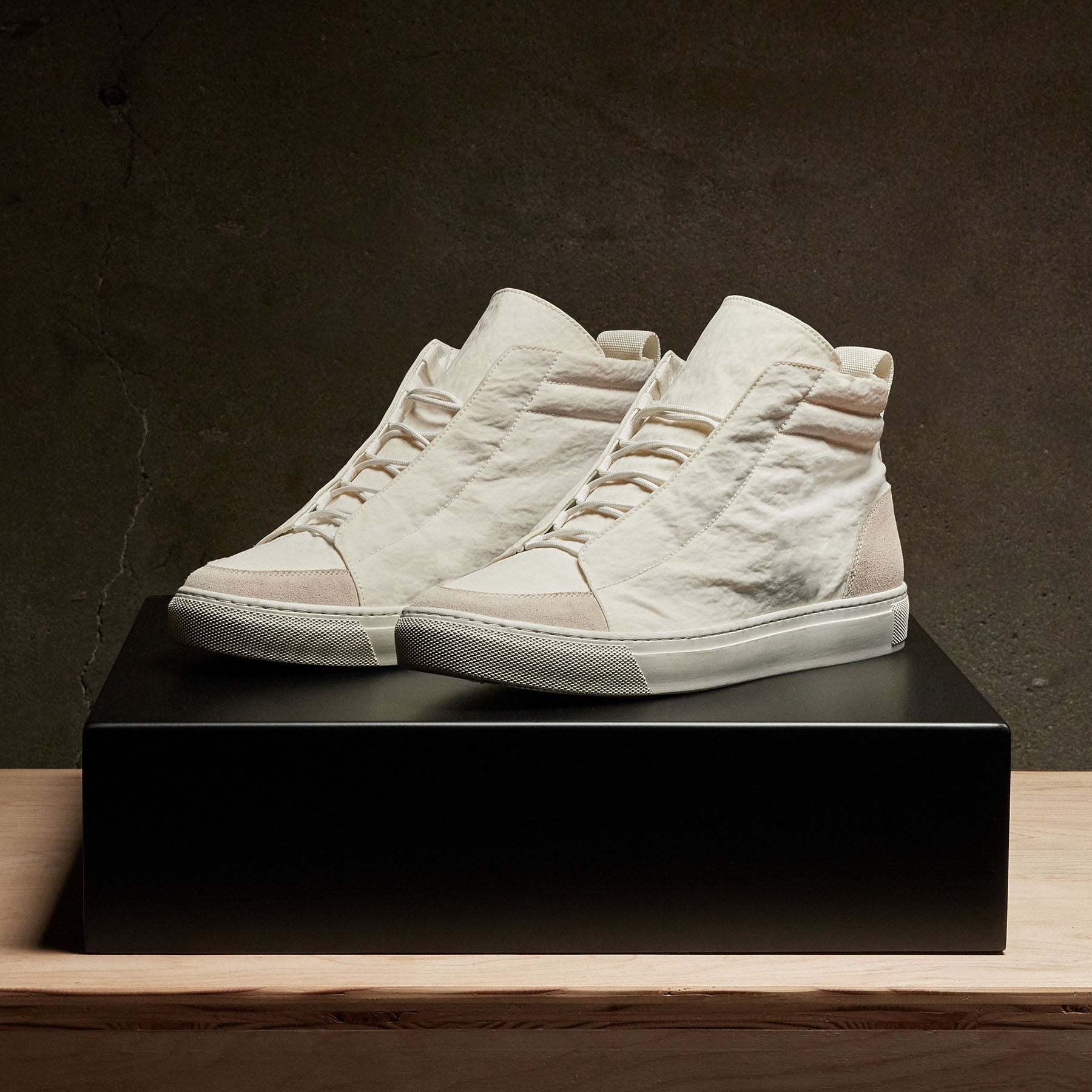 Men's Solstice Skate High Top Sneakers - White/Taupe Color - Durable Canvas Shoes for Skateboarding & Casual Wear