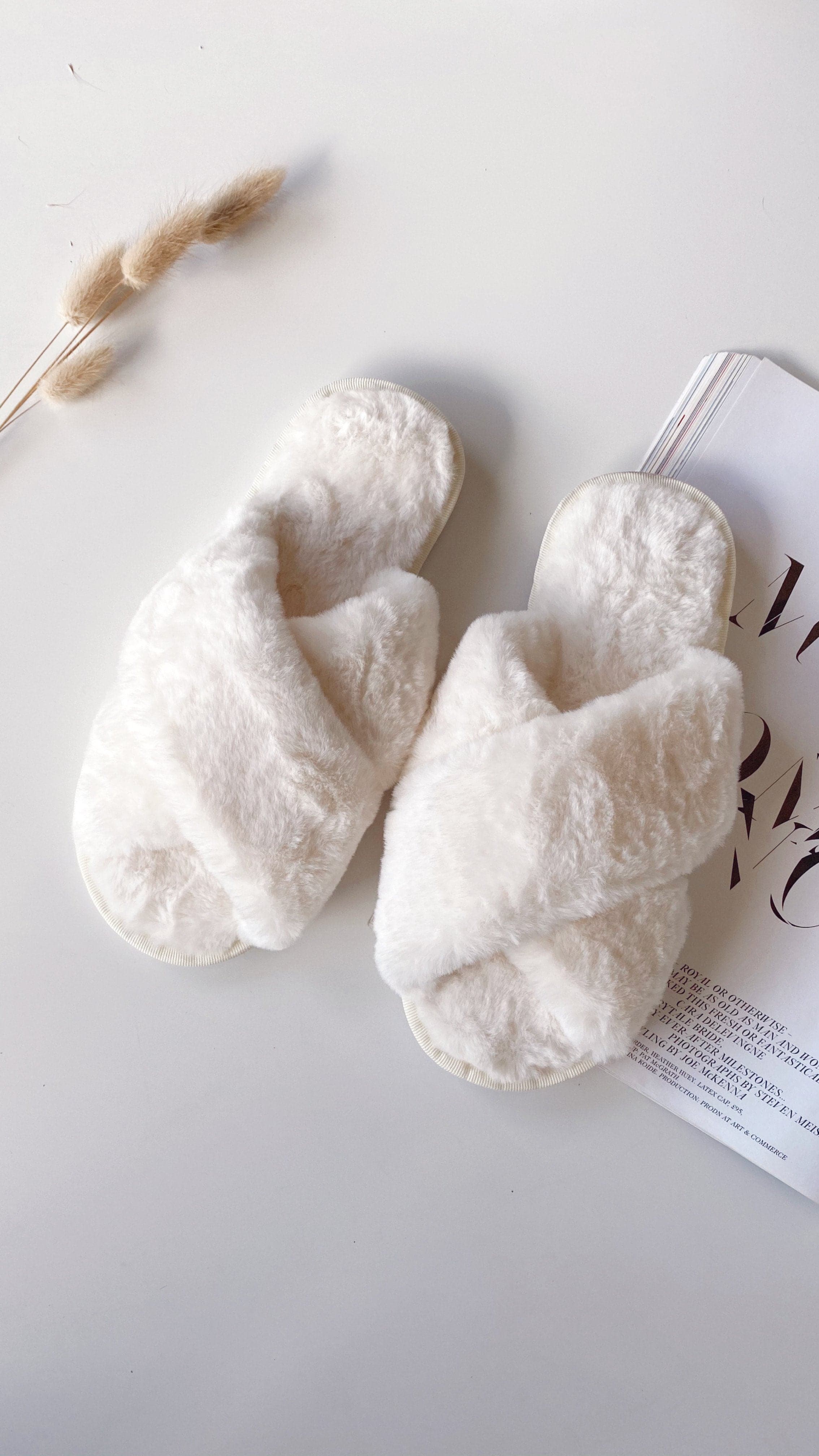Jessica Fluffy Slippers for Women - Soft Plush Indoor/Outdoor House Shoes - Cozy Winter Slippers for Home, Lounge & Travel - White