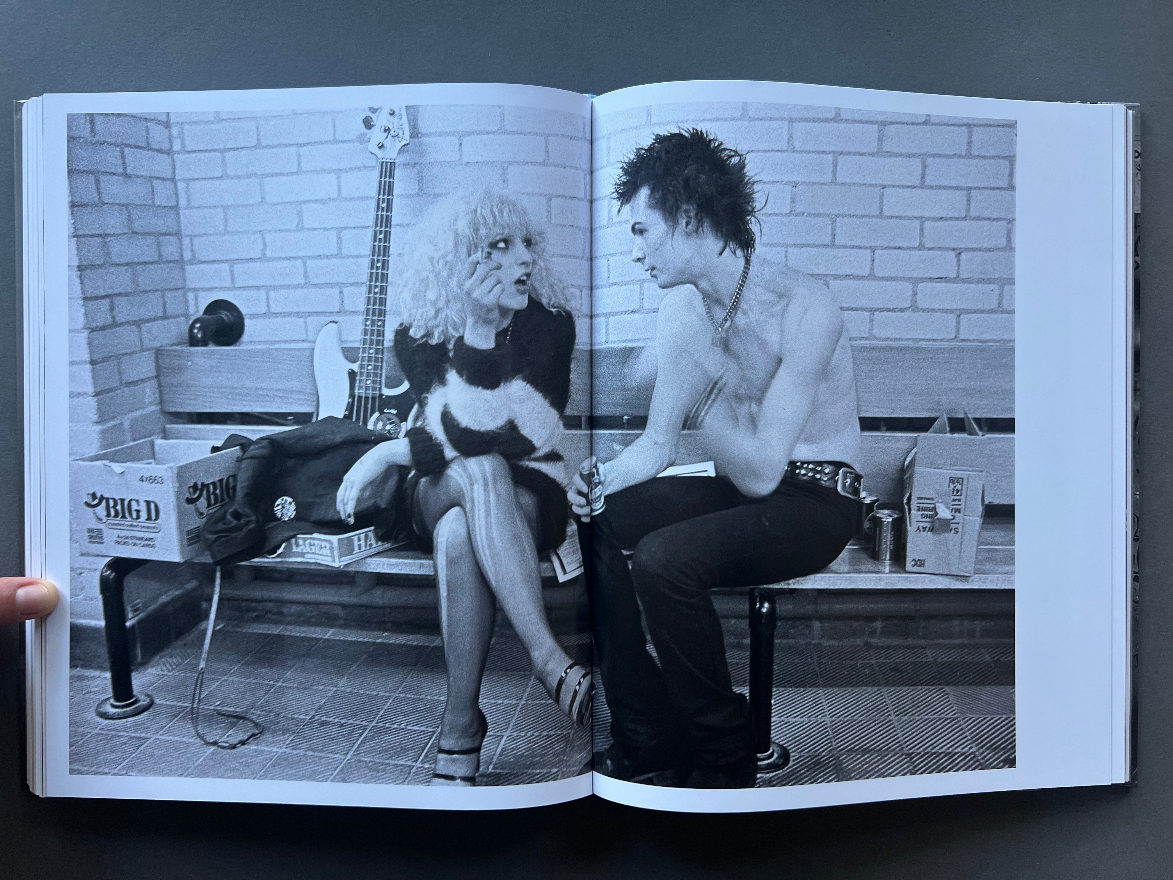Dennis Morris: Music & Life - Iconic Rock Photography, Punk & Reggae Legends - Perfect for Music Lovers, Home Decor & Gift Ideas