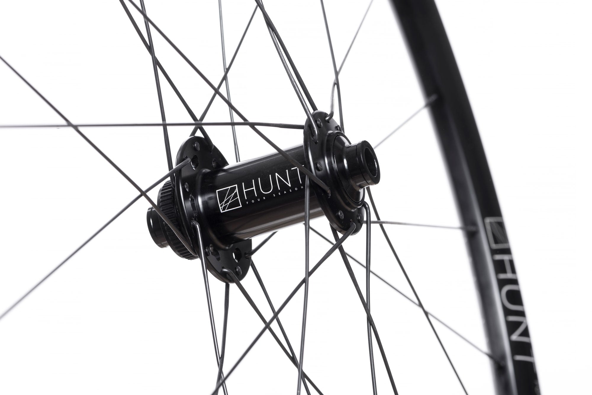 RE:NEW HUNT 4 Season Gravel Disc Wheelset - Lightweight Alloy Wheels for Road & Off-Road Biking | Perfect for Adventure Cycling, Commuting & All-Weather Riding