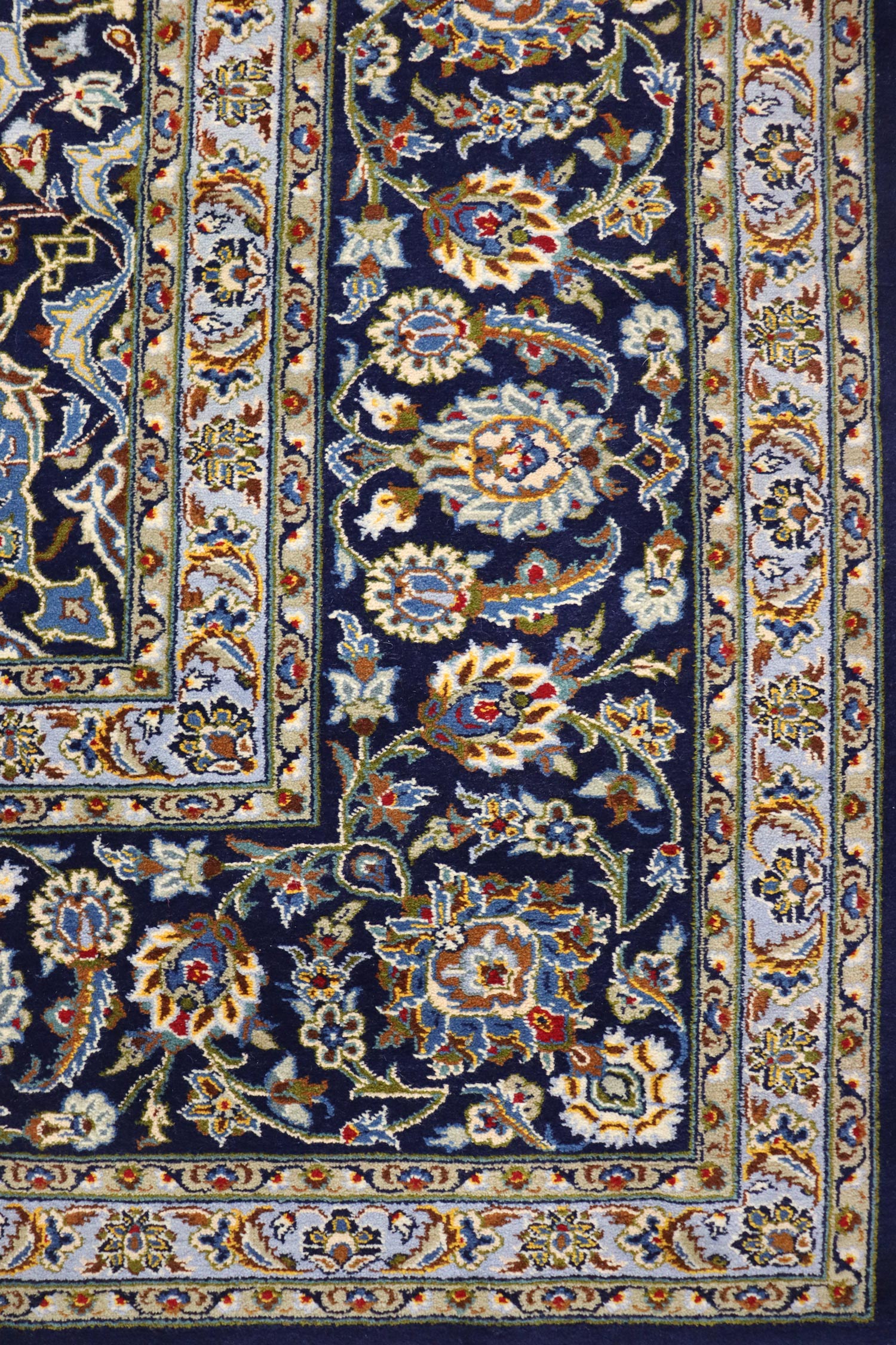Antique Kashan Handwoven Traditional Persian Rug - J65486 - Perfect for Living Room, Bedroom & Office Decor