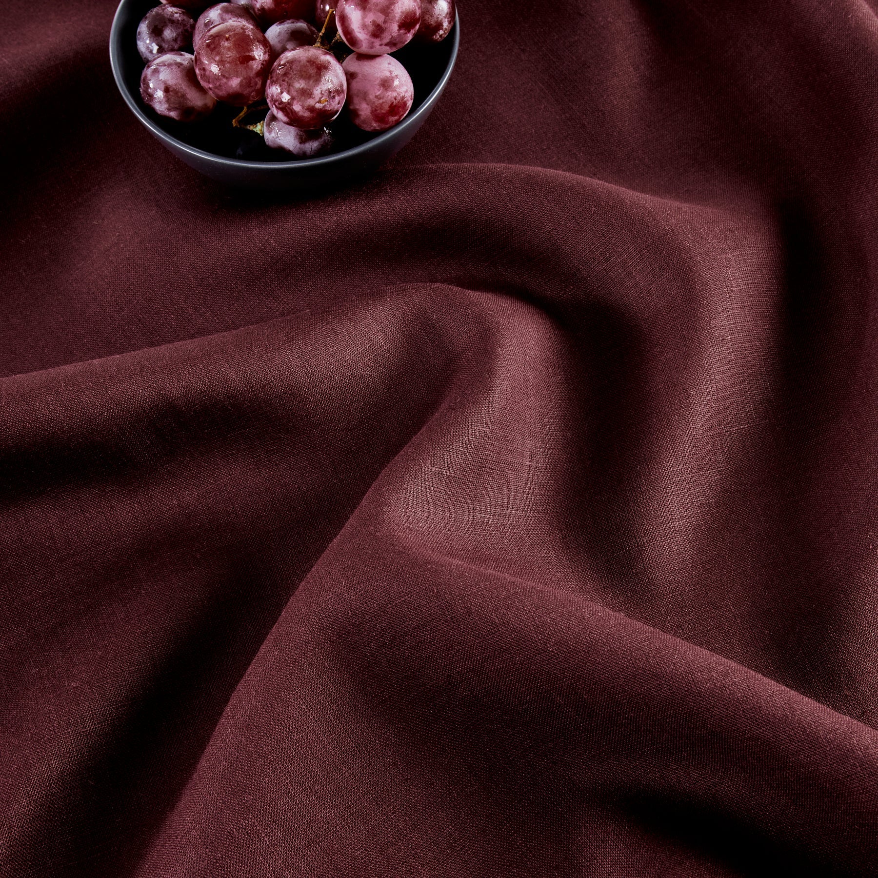 Elegant Classic Hemstitch Tablecloth - Premium Cotton Linen Dining Table Cover for Formal Dinners & Special Occasions