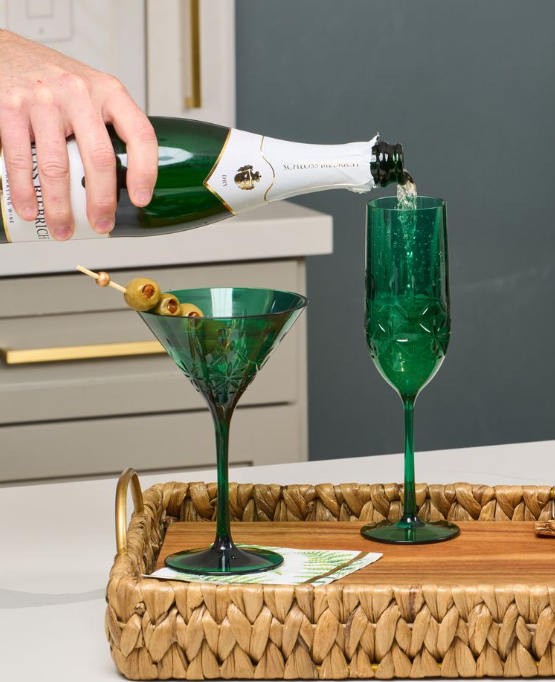 Champagne Classic Green Glass - 8.9 Oz (263ml) Elegant Drinking Glass for Wine, Cocktails & Celebrations - Perfect for Parties, Weddings & Home Entertaining