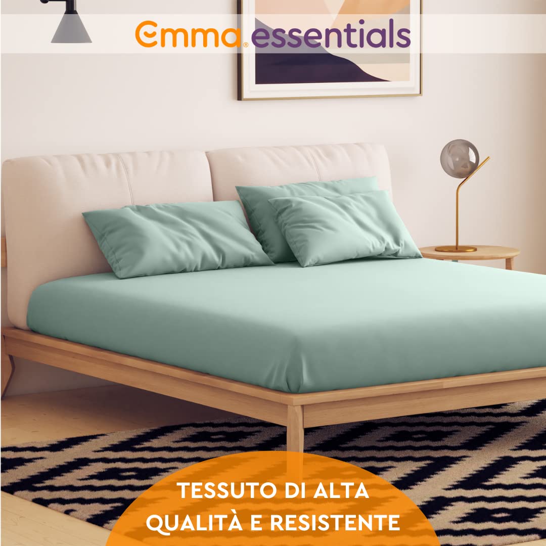 Emma Essentials Microfibre Fitted Sheet - Light Green 160x200cm - Ultra Soft Breathable Polyester Bedding - Fits Mattress Up to 30cm - Oeko-Tex Certified - Perfect for Guest Rooms, Dorms & Cozy Bedrooms
