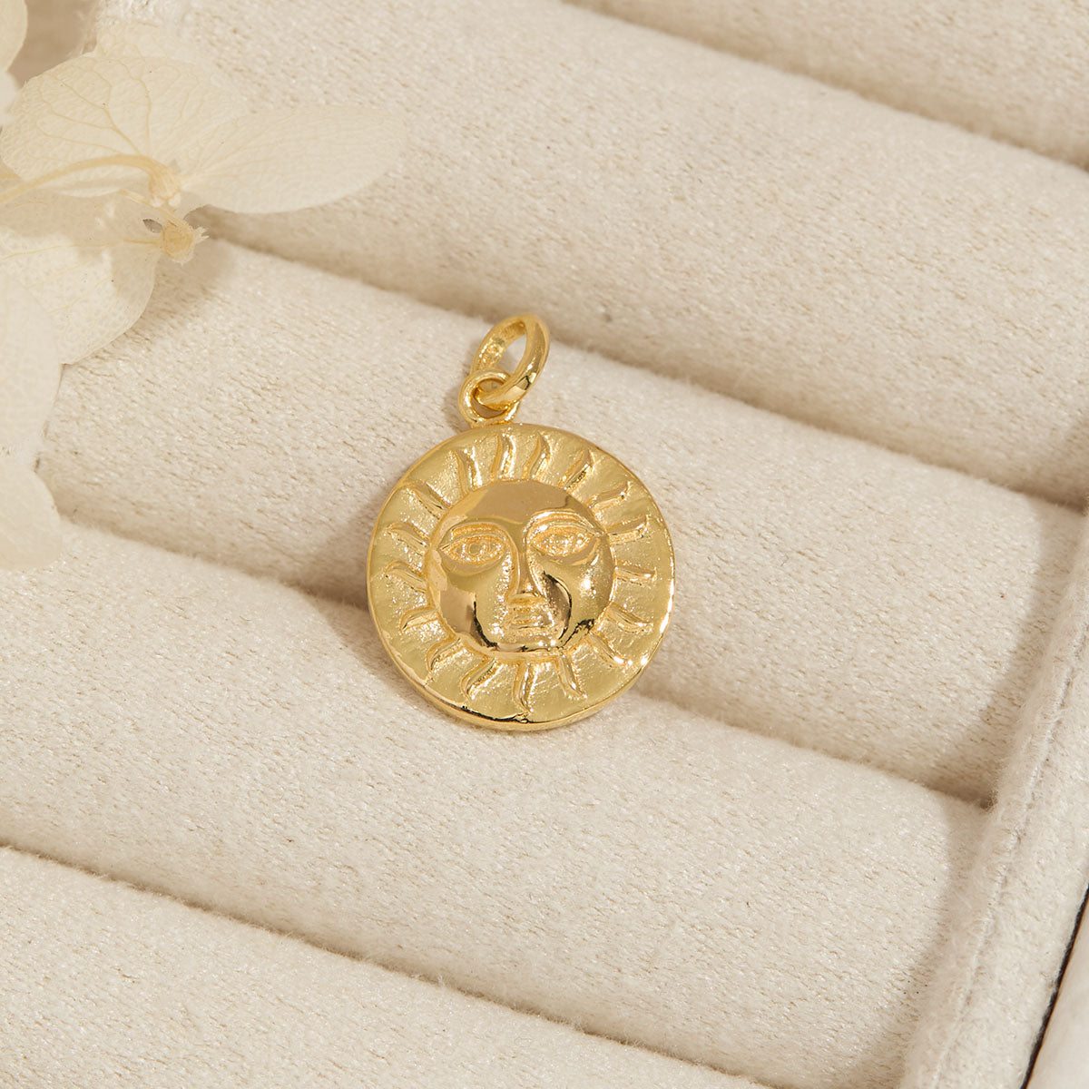 Sun and Moon Tarot Necklace - Gold Plated Pendant for Women - Perfect for Spiritual Healing, Meditation & Boho Fashion Accessories