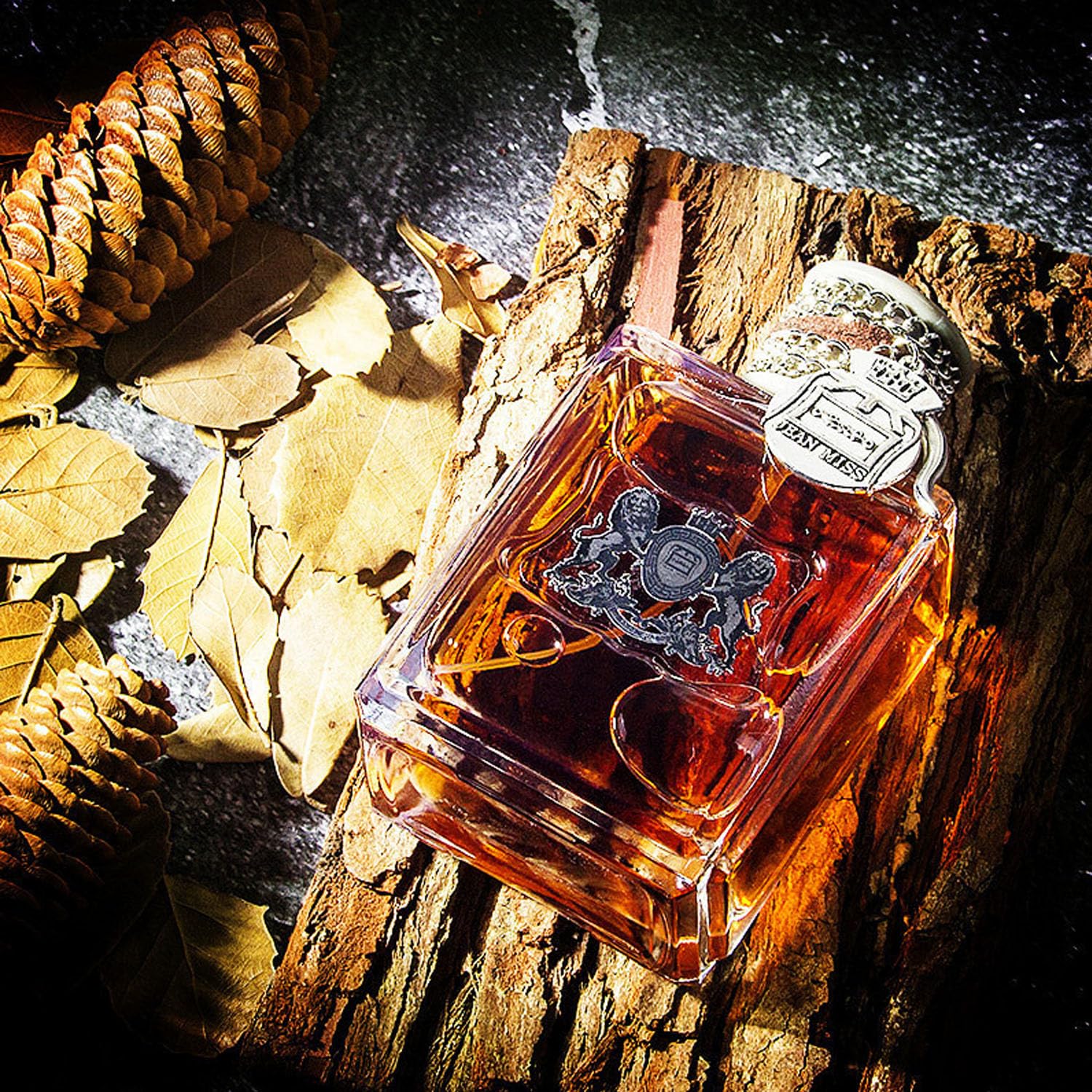 Jadoure Alpha Men Pheromone Cologne - Attract Women with Natural Pheromones, Long-Lasting Body Spray for Men, Seductive Fragrance for Date Night & Social Events (YT-083)