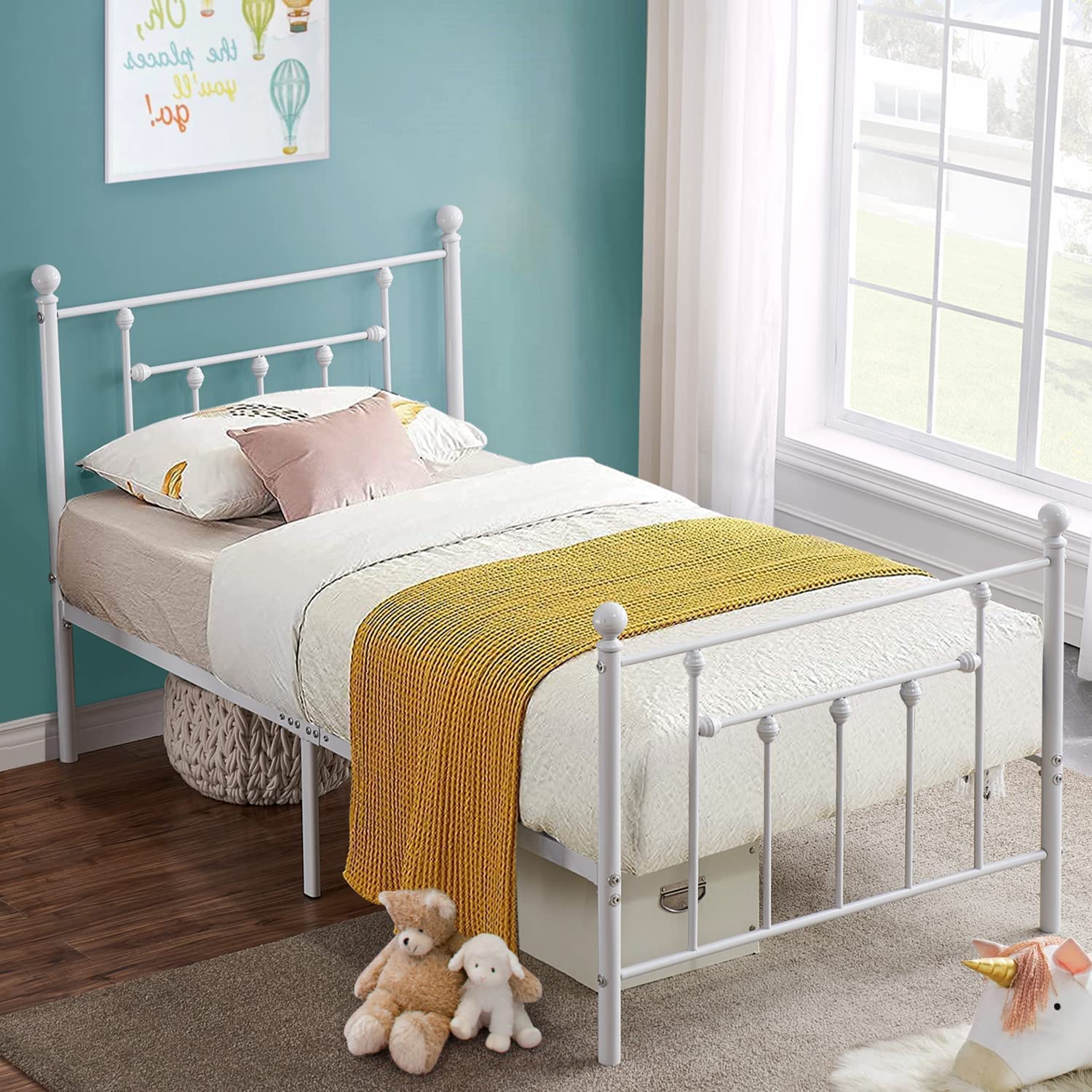 VECELO Twin Size Metal Bed Frame with Heavy Duty Steel Headboard & Footboard - Sturdy Platform Mattress Foundation for Kids, Teens, Guest Rooms - White