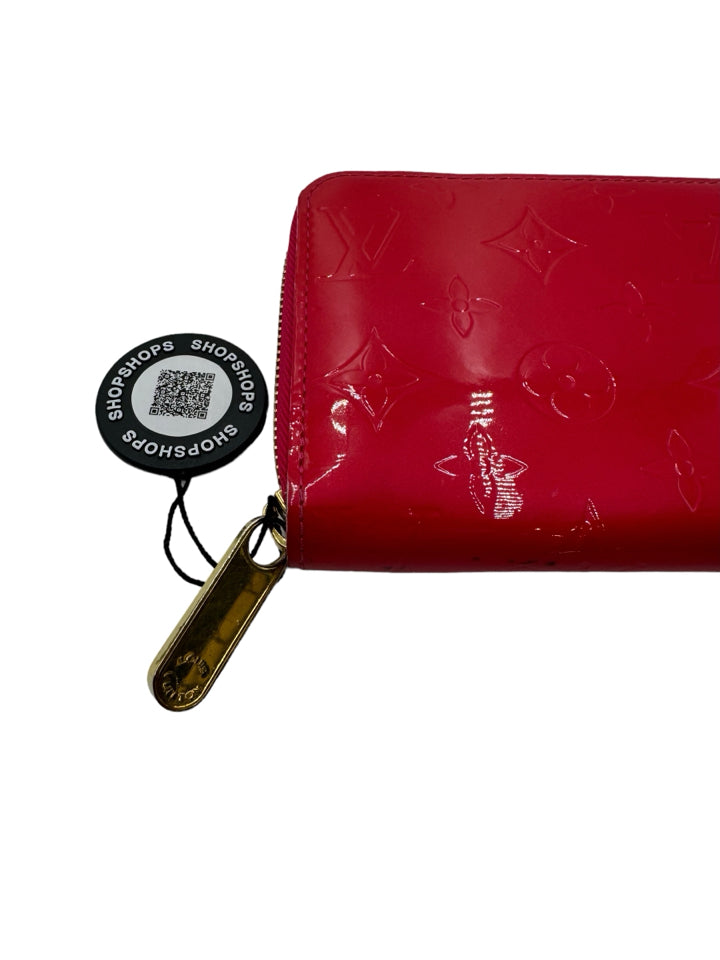 Louis Vuitton Pink Patent Leather Women's Wallet - Luxury Designer Wallet for Women - Perfect for Everyday Use & Gift Giving