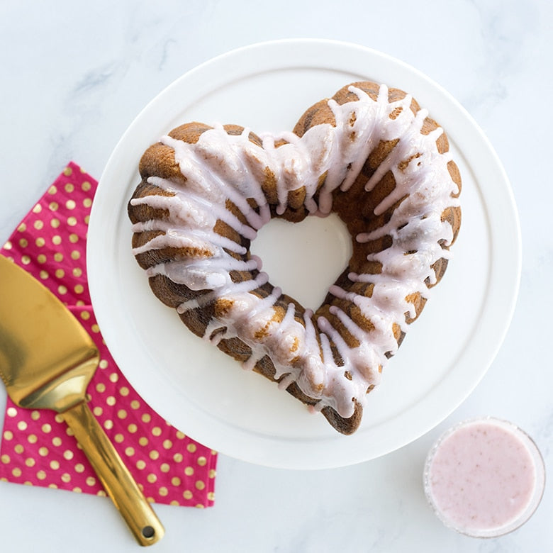 Elegant Heart Bundt Cake Pan - Non-Stick Baking Mold for Valentine's Day, Anniversary & Romantic Desserts | Perfect for Cakes, Cupcakes & Sweet Treats