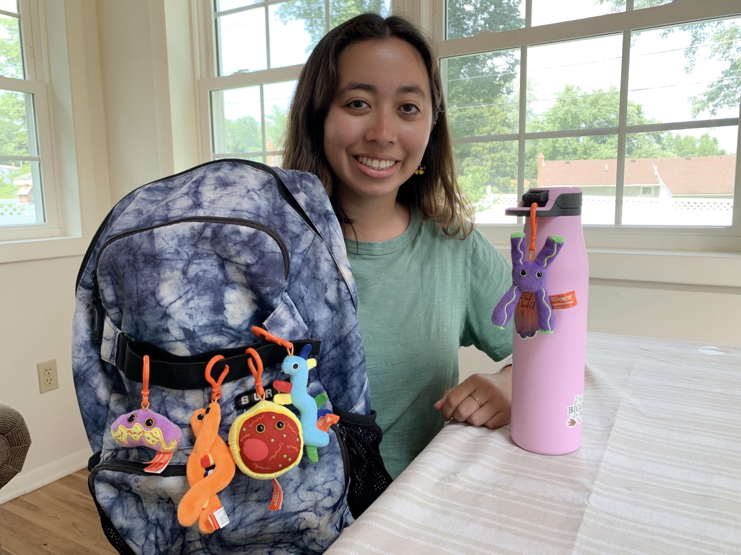 GIANTmicrobes Genetics Themed Gift Box - DNA Plush Keychain & Science-Themed Gifts for Genetic Counselors, Genealogists & Teachers | Perfect for Science Classrooms, DNA Enthusiasts & Ancestry Lovers