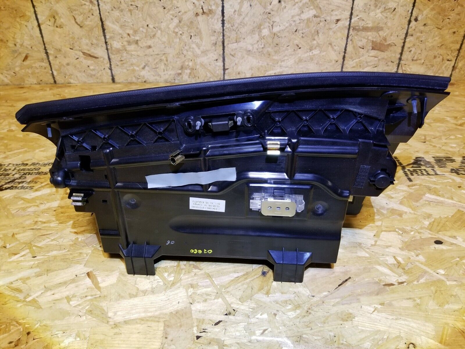 04 05 06 07 BMW 530xi E60 OEM Glove Box Replacement - Perfect for Interior Restoration & Car Accessories Upgrade