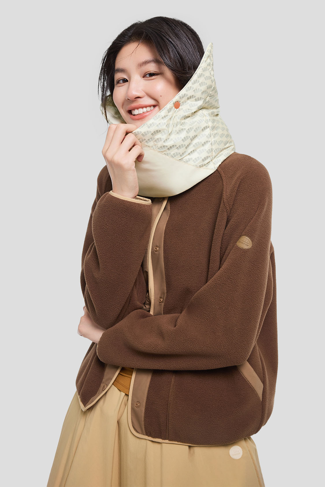 DownWarm Insulated Down Scarf - Winter Neck Warmer for Men & Women - Soft & Warm Fashion Accessory for Cold Weather, Outdoor Activities & Travel