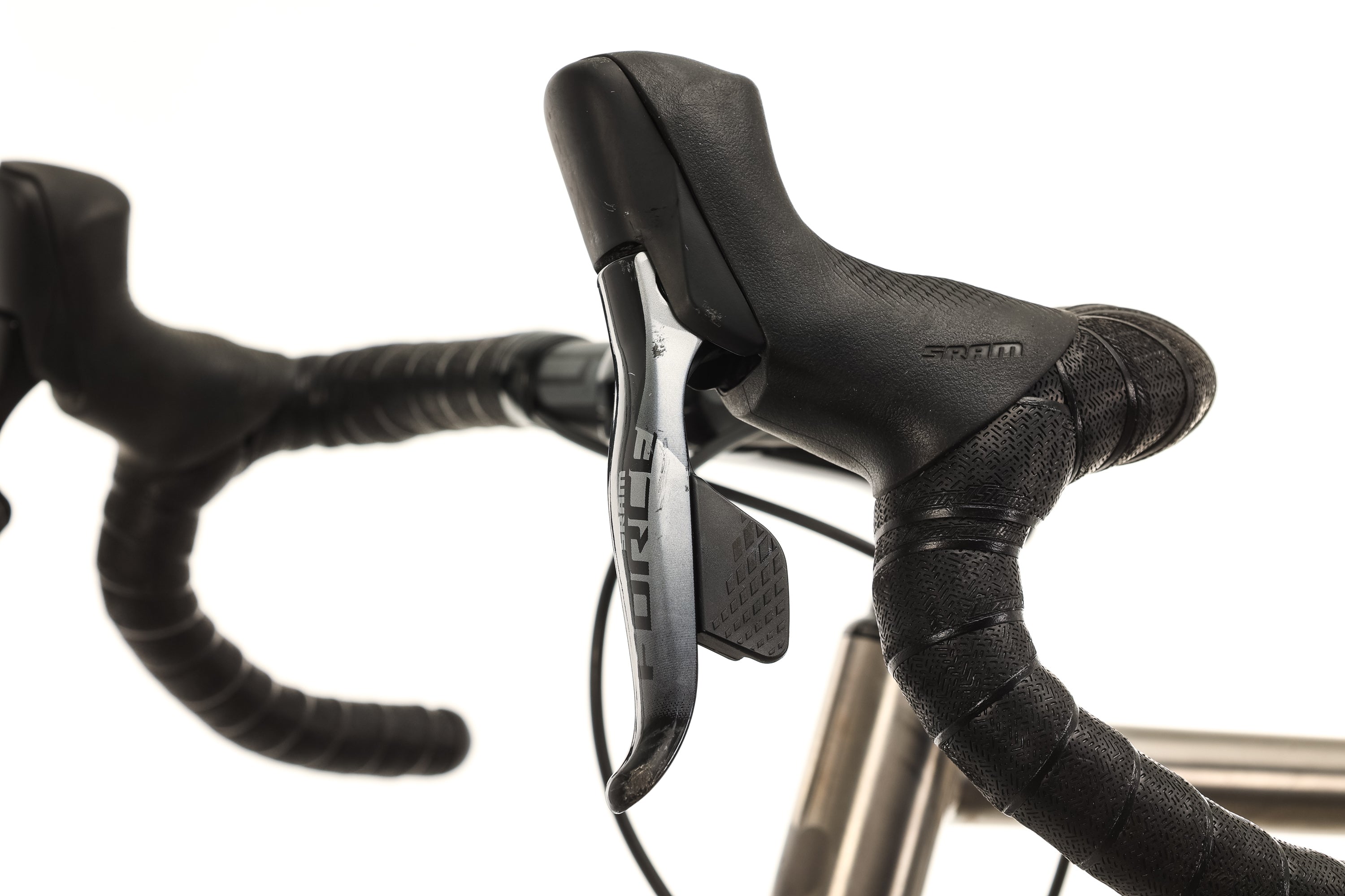 BlackHeart Bike Co. Allroad Titanium Road Bike 2022 - 56cm Lightweight Racing Bicycle for Men & Women - Perfect for Commuting, Endurance Rides & Competitive Cycling