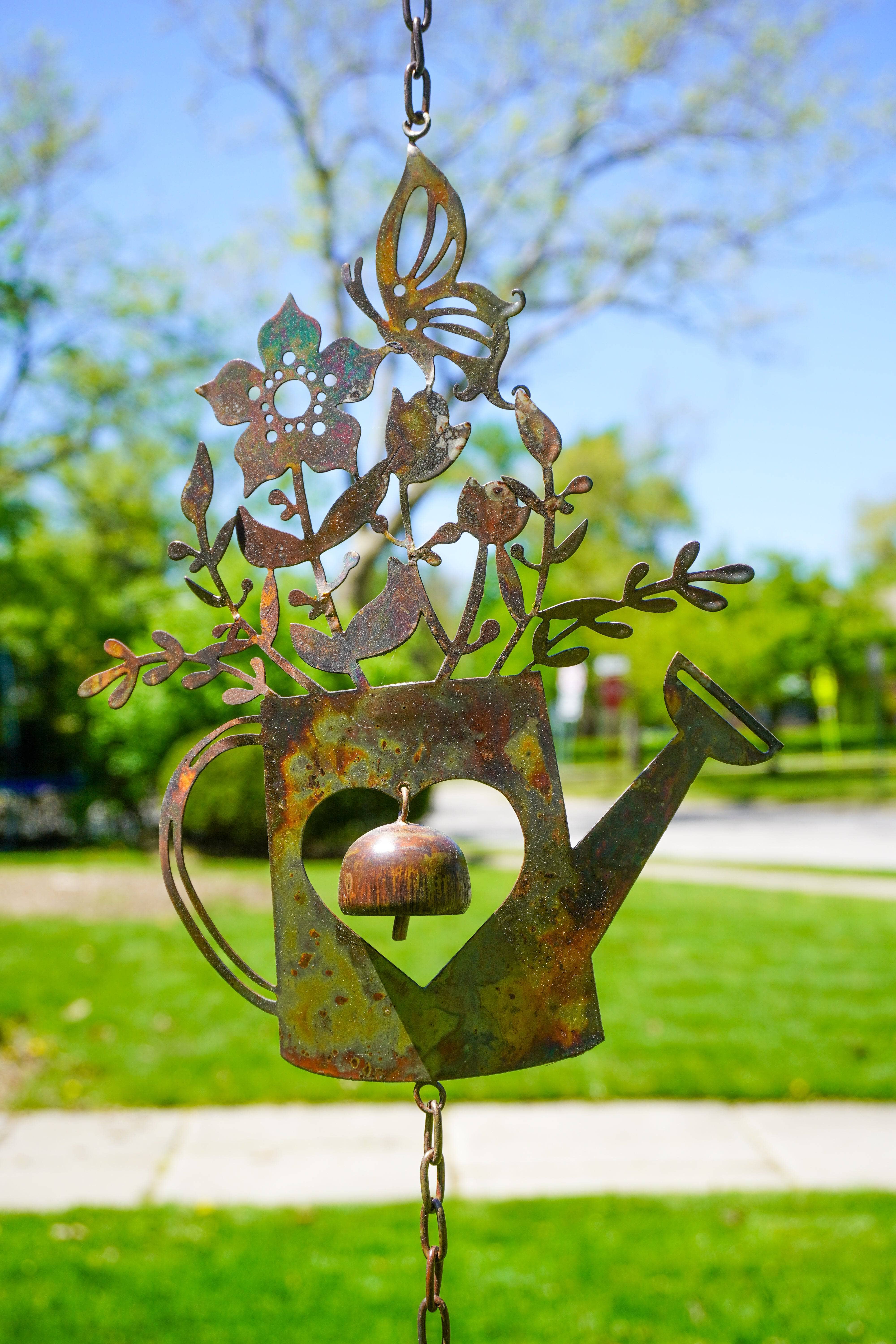Triple Watering Can Flamed Hanging Ornament - Rustic Metal Garden Decor for Outdoor Patio, Balcony & Yard