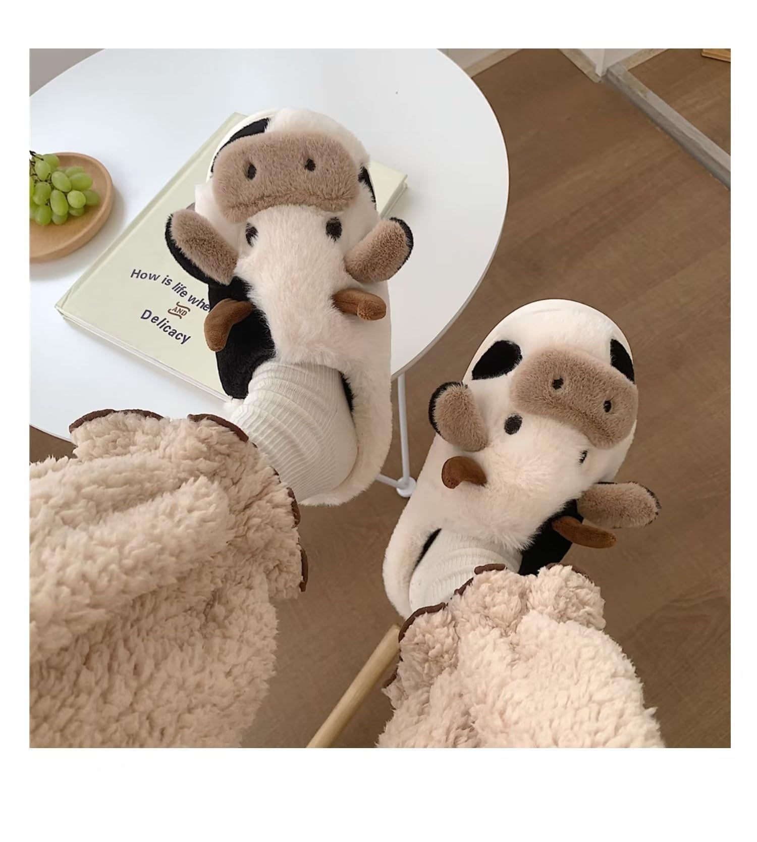 **Cozy Cow Slippers for Kids, Women & Men – Super Soft Fuzzy House Shoes with Memory Foam – Non-Slip Indoor/Outdoor Winter Slippers for Boys, Girls & Toddlers – Perfect for Home, Lounge & Cold Weather Comfort**