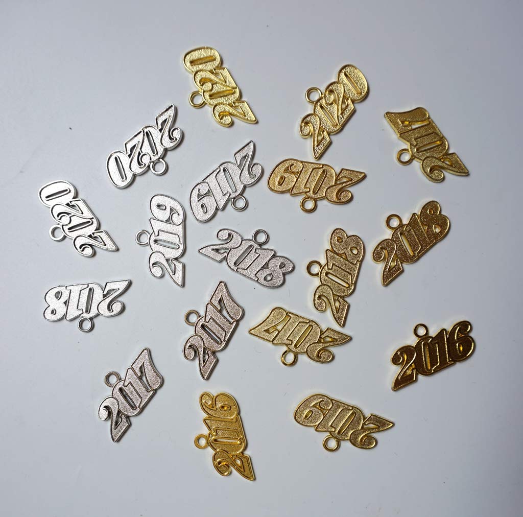 2020 Graduation Tassel - Gold & Silver Year Signet Charm for High School & College Grads - Perfect for Graduation Ceremonies, Class of 2020 Keepsakes & Gift Giving