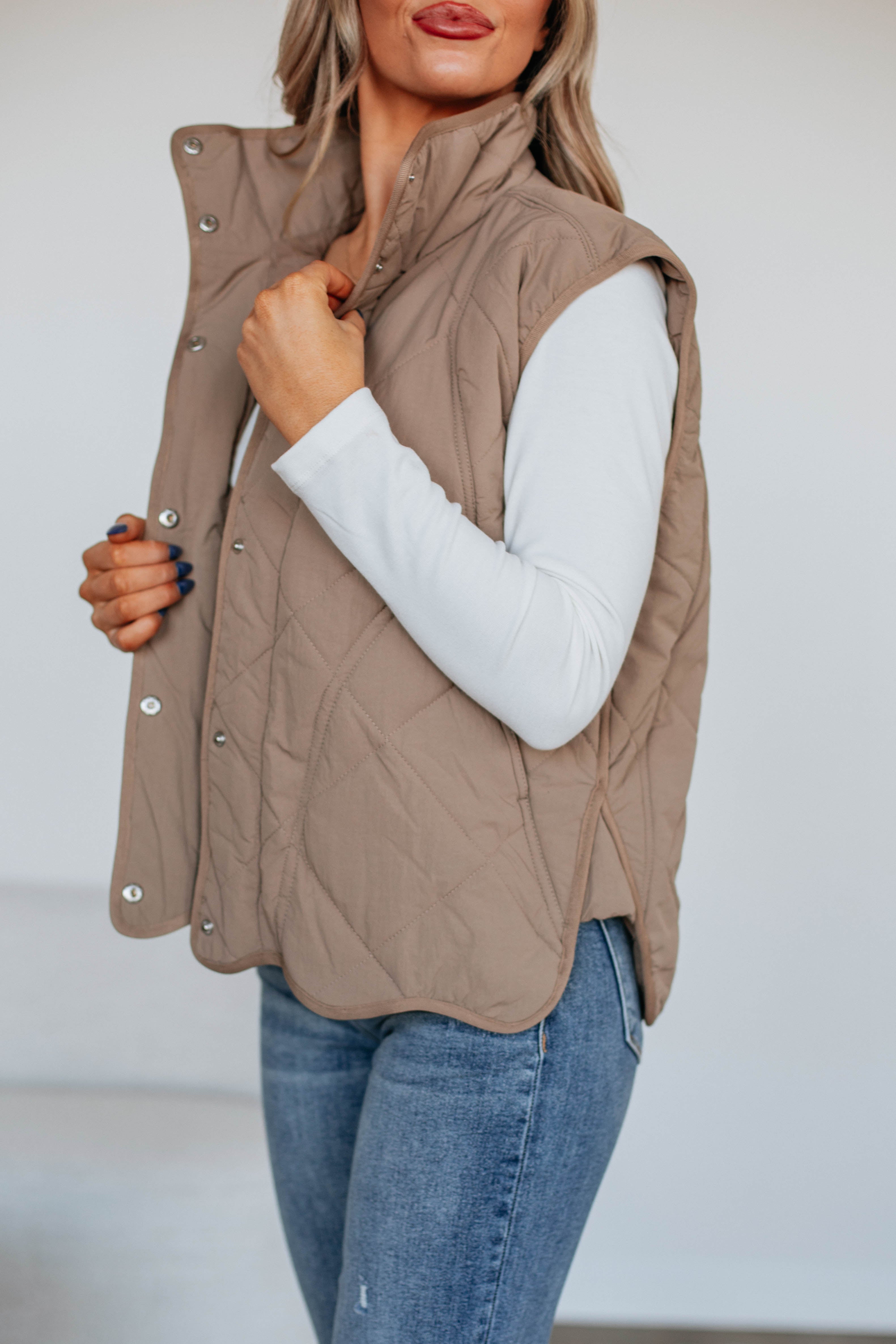 Women's Cobie Quilted Puffer Vest - Lightweight Warm Winter Jacket for Outdoor Activities, Hiking & Casual Wear