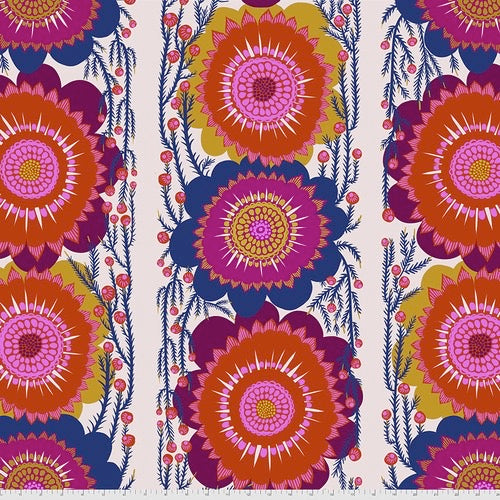 Bright Eyes Wideback Anna Maria QBAH003 Cream - Perfect for Home Decor, Living Room & Bedroom Accent Chair
