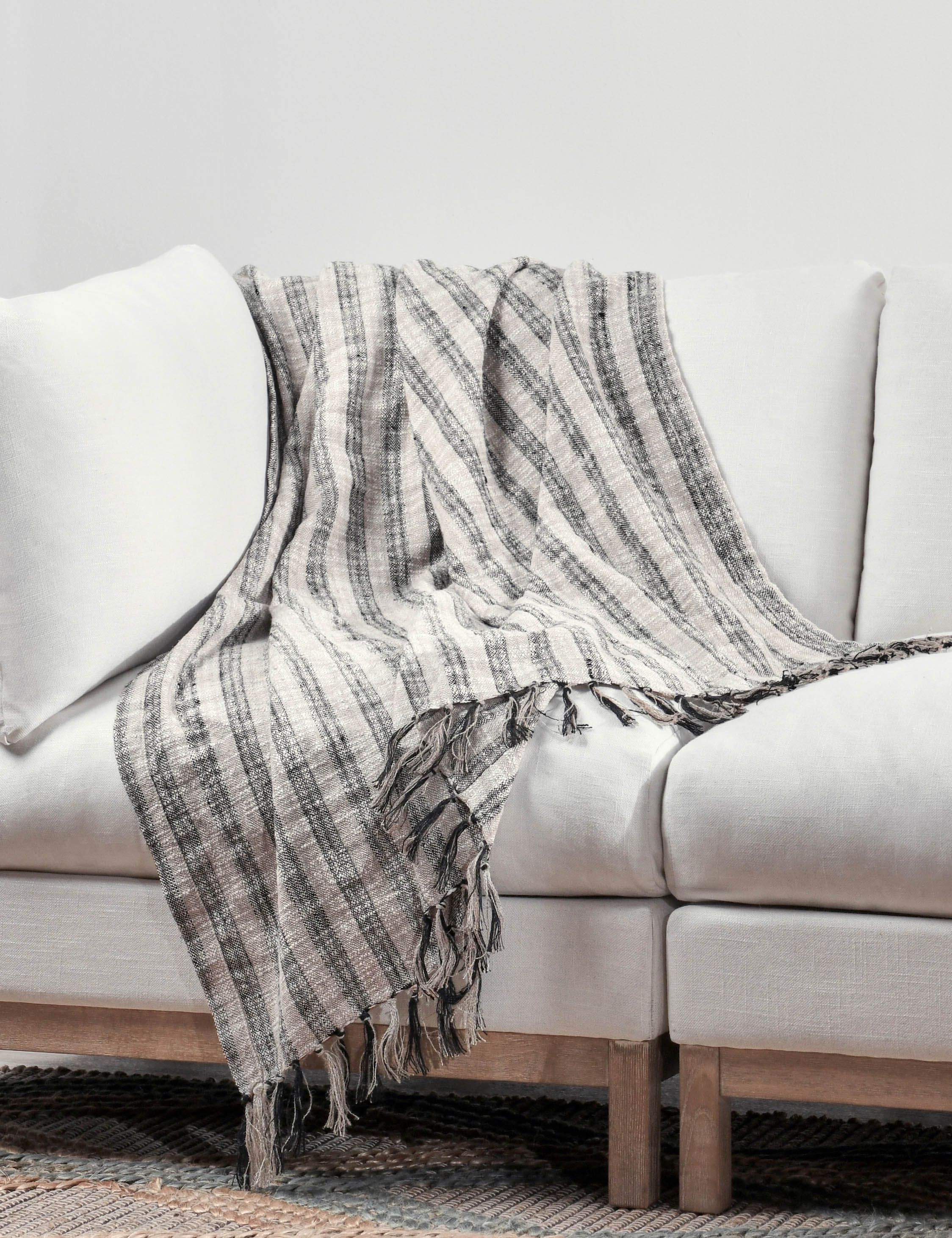 Bacca Throw - Soft and Cozy Knit Blanket for Home, Couch, and Bed - Perfect for Relaxing, Lounging, and Gift Giving
