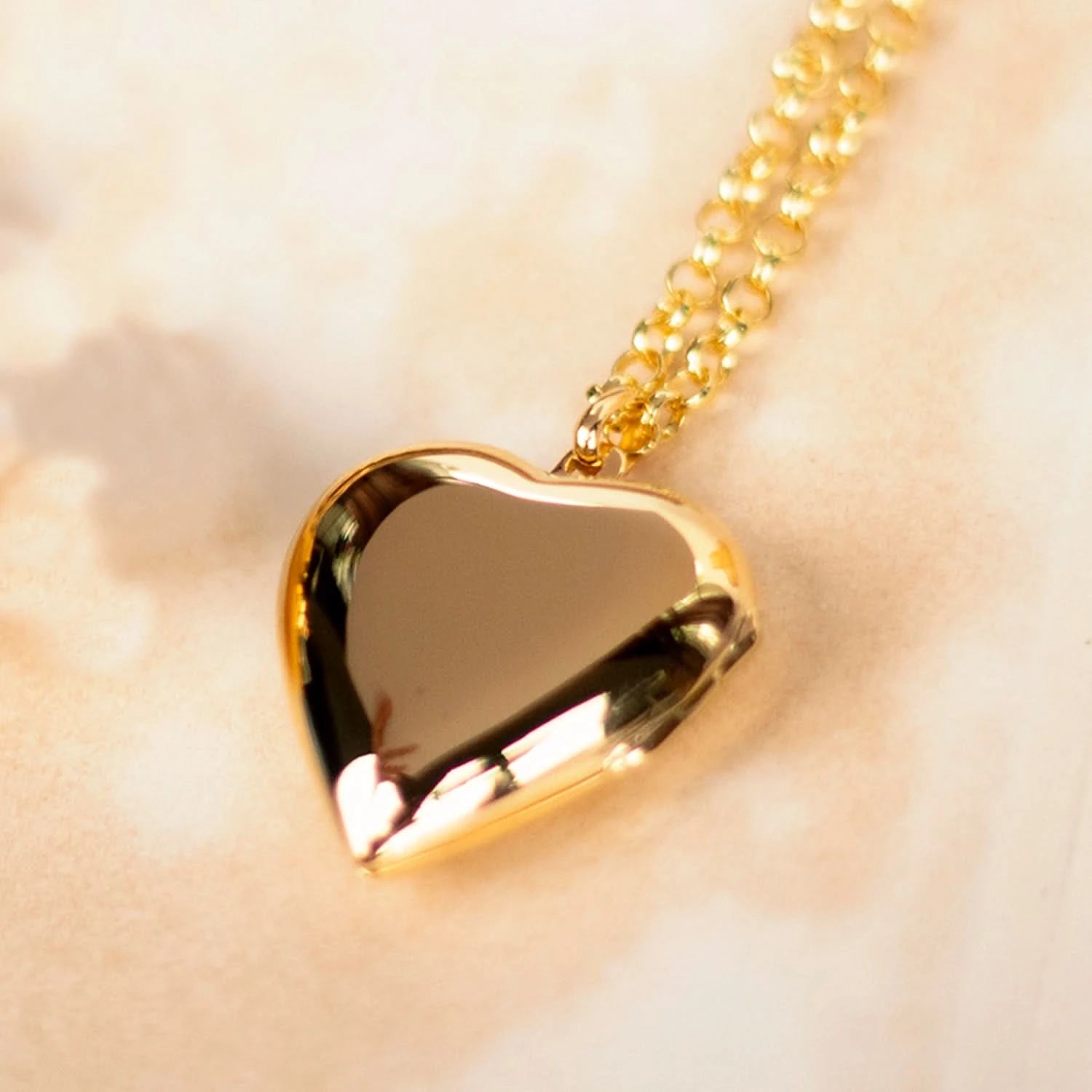 Large 2 Photo Heart Locket Necklace in Gold - Perfect for Valentine's Gifts, Anniversary Presents & Memorial Jewelry