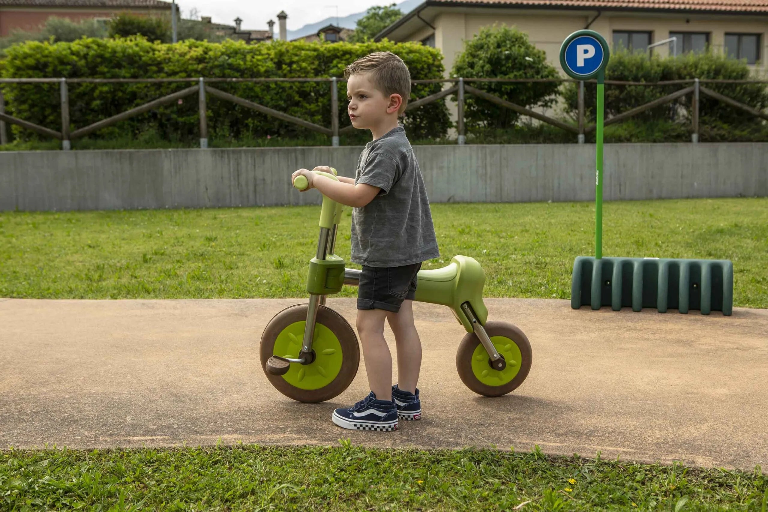 Italtrike Eolo+ Kids Tricycle - Green 3-Wheel Balance Bike for Toddlers Ages 2-5 | Outdoor Ride-On Toy for Backyard, Park & Sidewalk Play