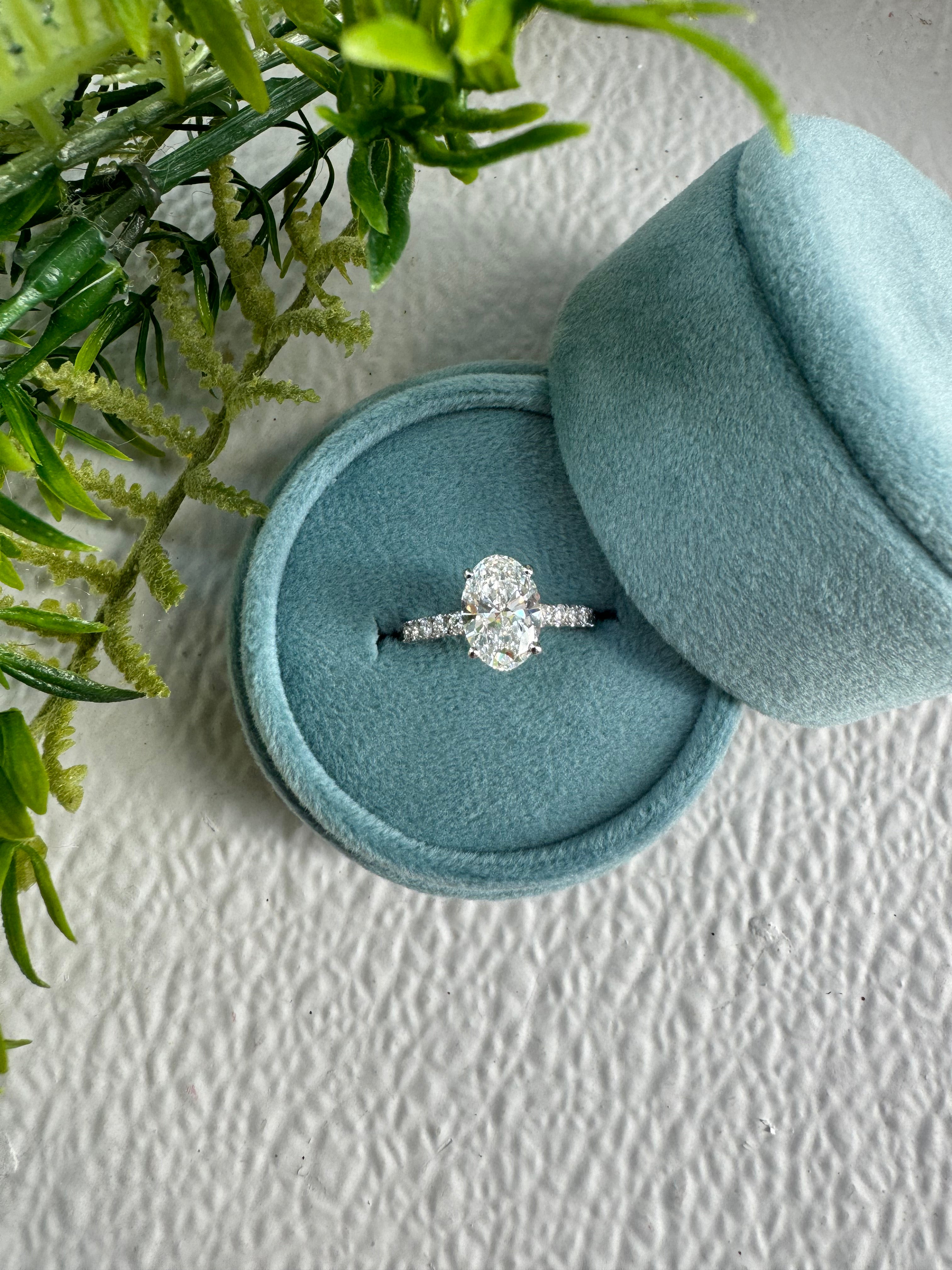 Carrie Engagement Ring - Elegant Diamond Wedding Band for Women - Perfect for Proposals, Anniversaries & Romantic Occasions