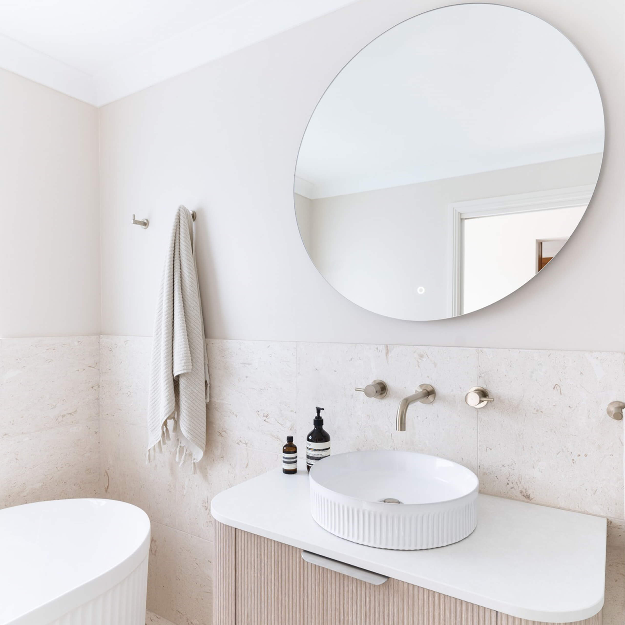 ADP Eclipse LED Frameless Round Bathroom Mirror 3000K Warm White - Perfect for Vanity, Makeup, and Modern Bathroom Decor