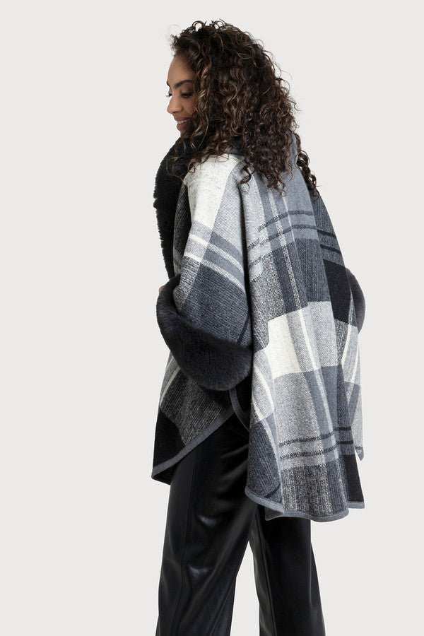 Soft Faux Fur Kimono Robe with Plaid Pattern - Cozy Loungewear for Women, Perfect for Home Relaxation and Spa Days