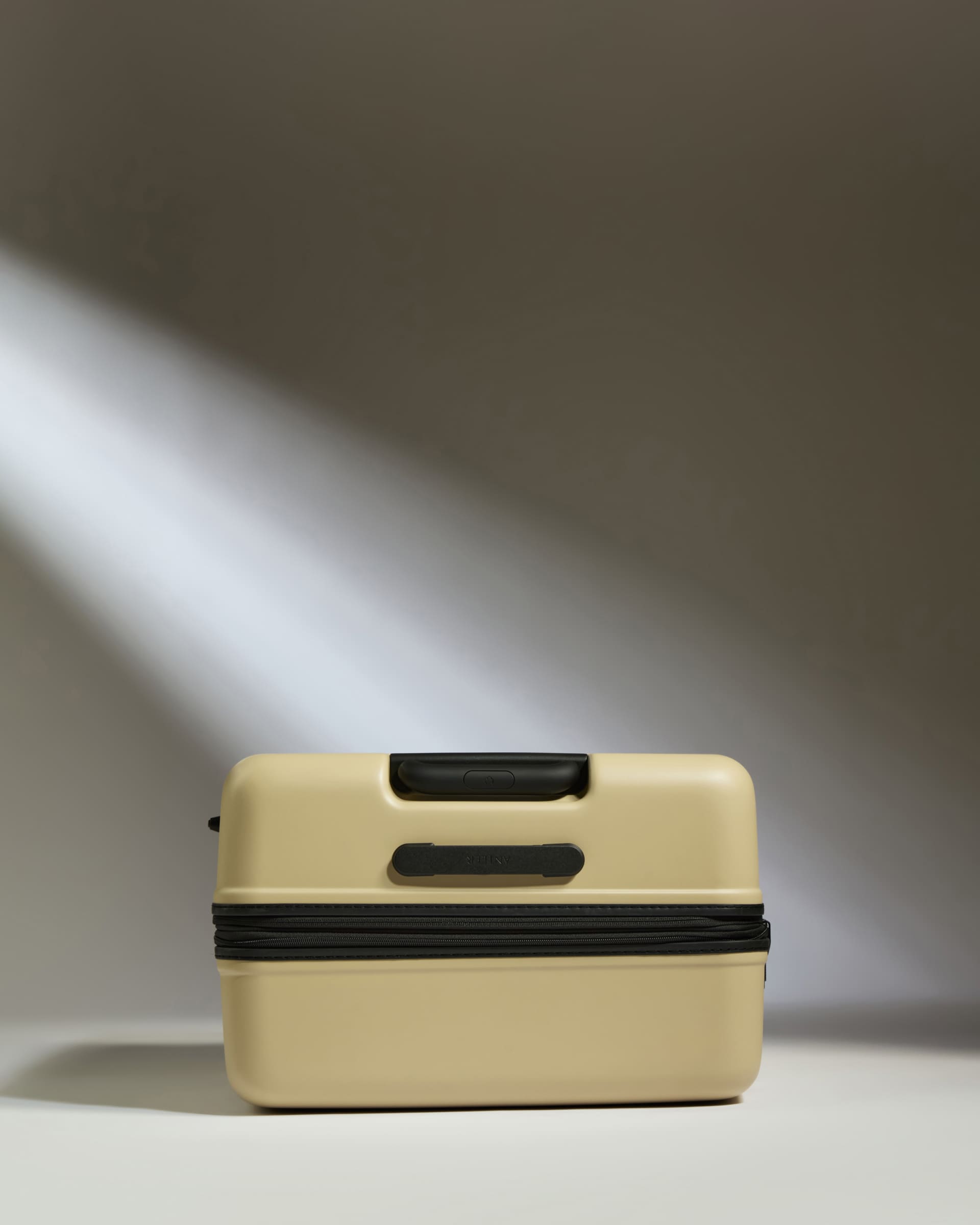 Dune Yellow Large Luggage with Icon Stripe - Spacious Travel Suitcase for Business Trips, Vacations & Weekend Getaways