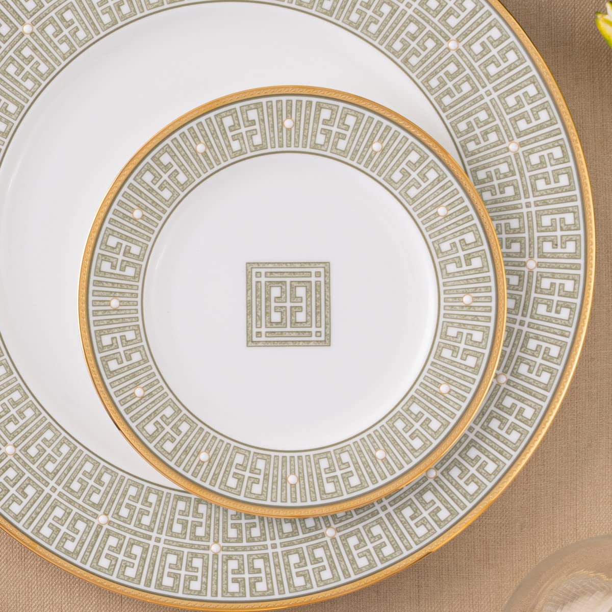 Noritake Infinity Green Gold 6.5