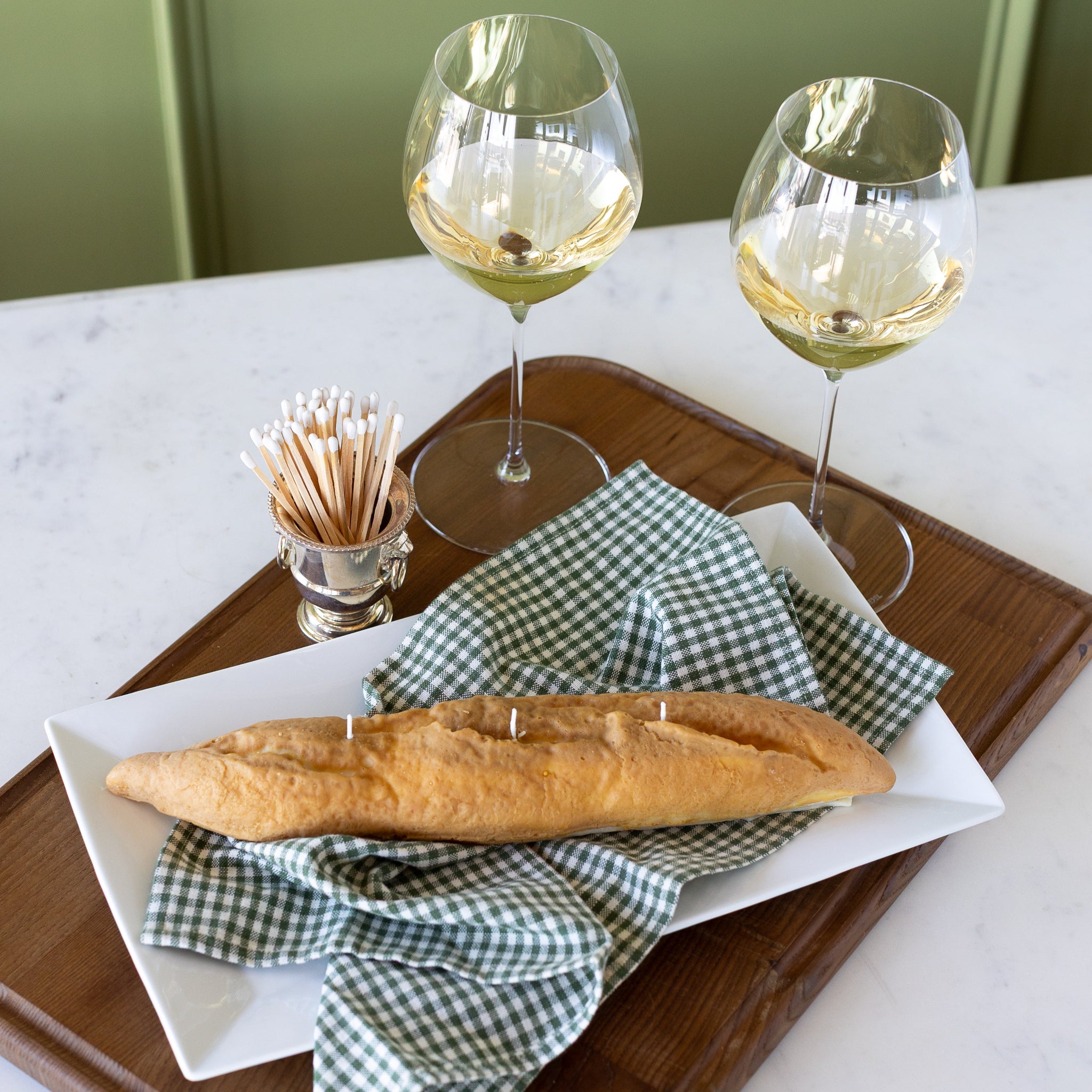Baguette Candle - French-Inspired Scented Soy Wax Candle for Home Decor, Relaxation & Romantic Ambiance - Perfect for Living Room, Bedroom & Bathroom