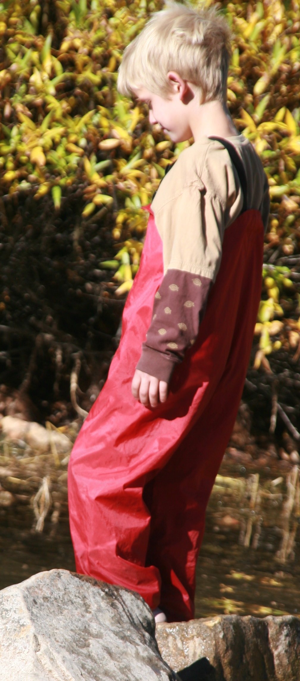 Suse's Waterproof Nylon Rain Bibs & Pants for Toddlers to Kids Age 8 - 6 Sizes Available for Outdoor Play, Rainy Day Adventures & School Commutes