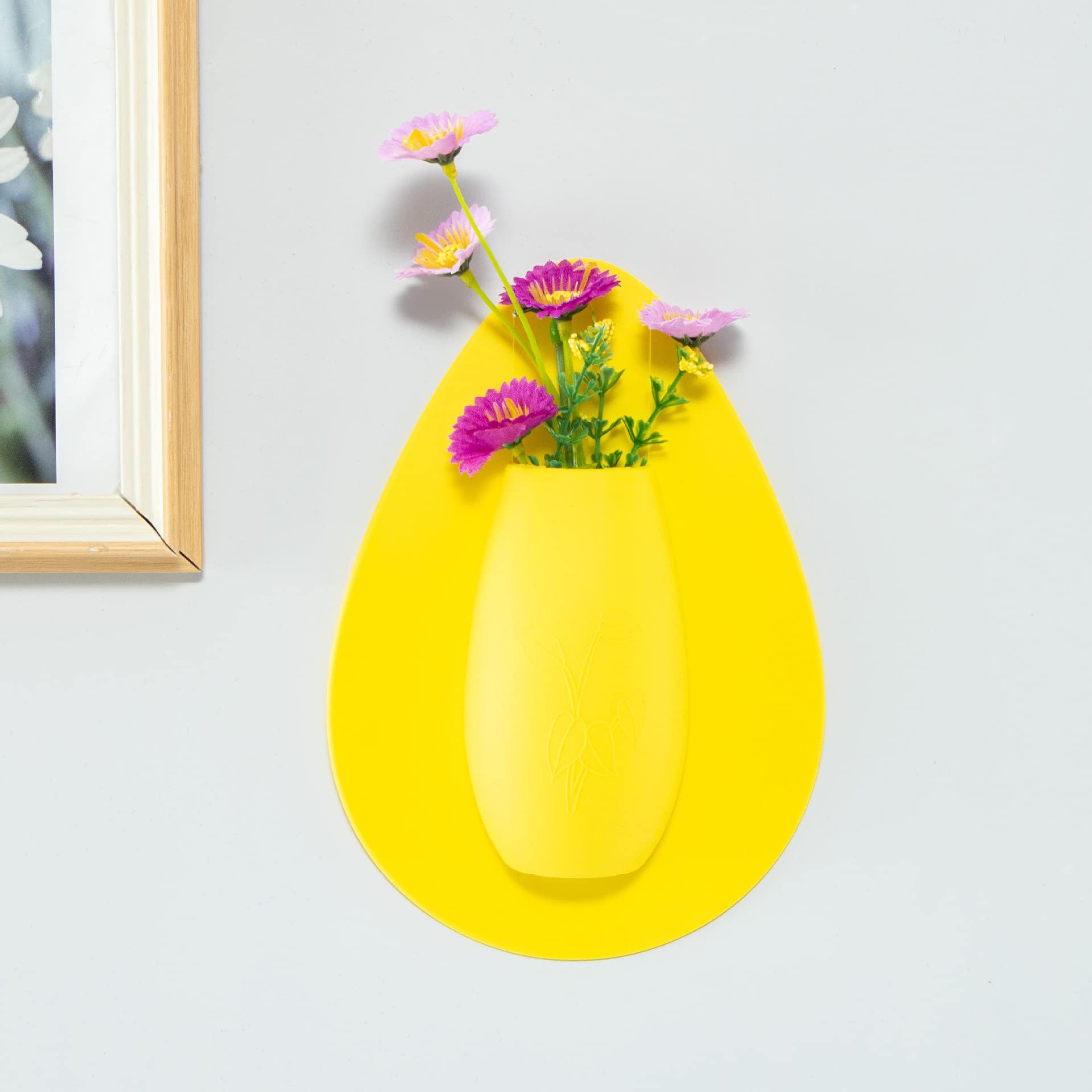 Collapsible Silicone Sticky Vase - Reusable Wall-Mounted Flower Holder for Windows, Bathrooms & Office Decor | Wedding Decoration & Home Décor Accessories | Yellow