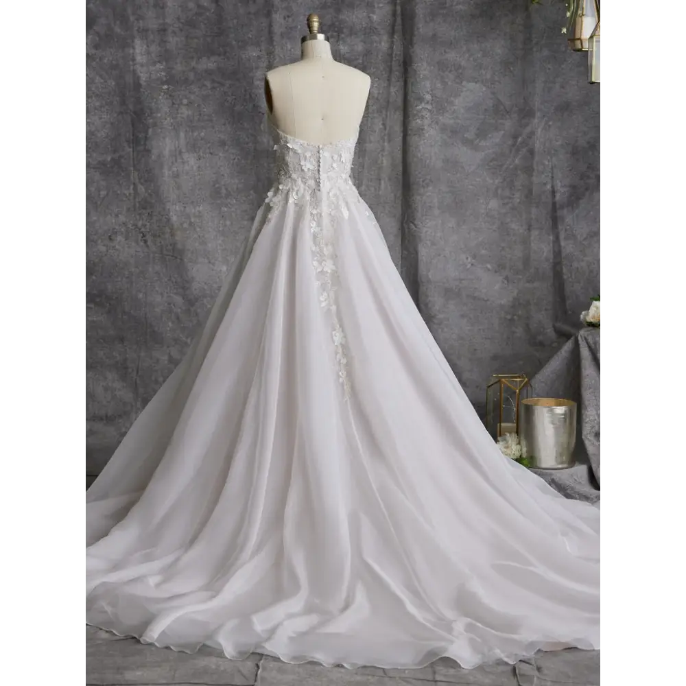 Knox Lane by Sottero and Midgley | Elegant Wedding Dresses & Bridal Gowns for Special Occasions | Perfect for Church Ceremonies, Beach Weddings & Formal Receptions