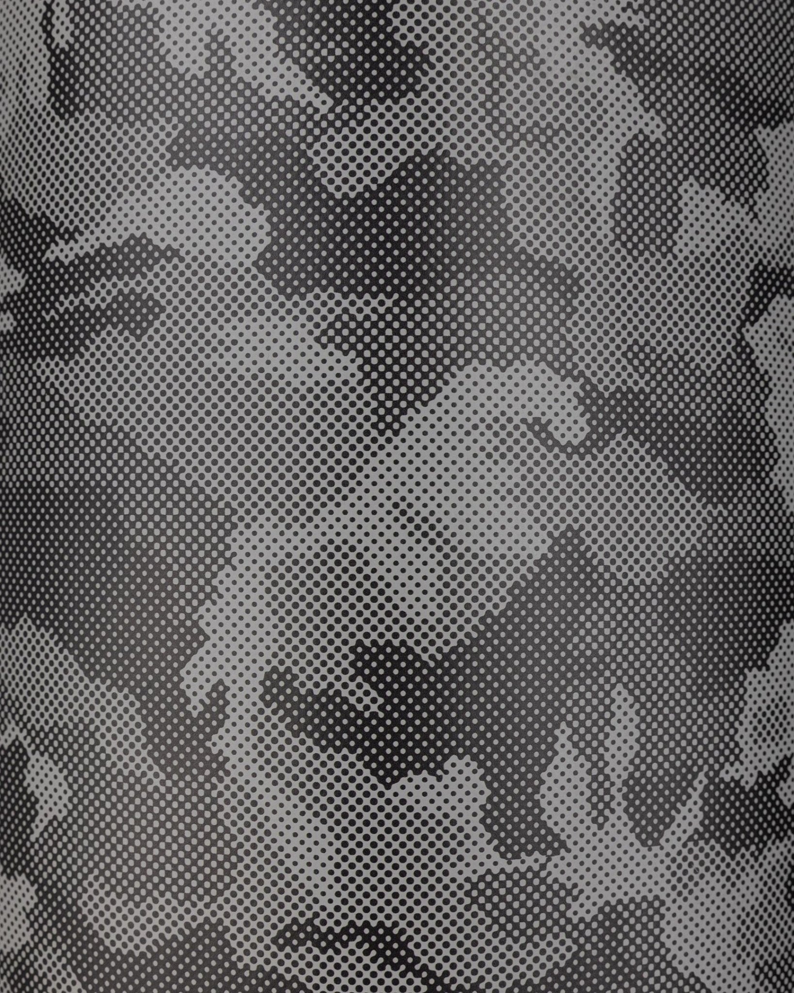 Brave Camo Wavemaster - Premium Camouflage Wetsuit for Surfing & Water Sports | Ideal for Ocean Adventures & Outdoor Activities