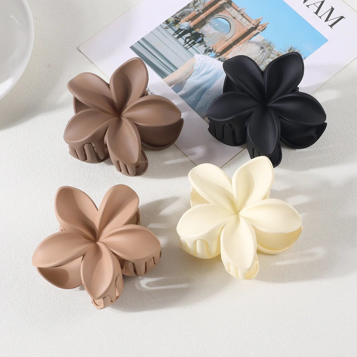 Tiare Flower Crab Claw Hair Clip - Elegant Winter Hair Accessory for Parties, Weddings & Special Occasions